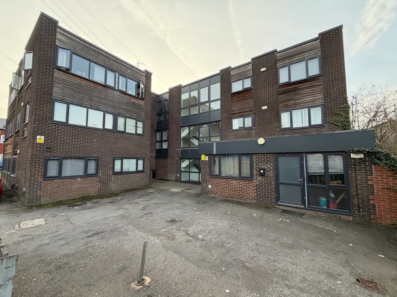 property photo 17 of 18