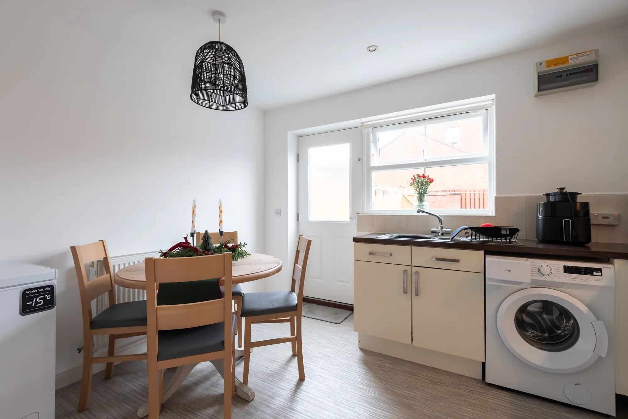 property photo 5 of 23