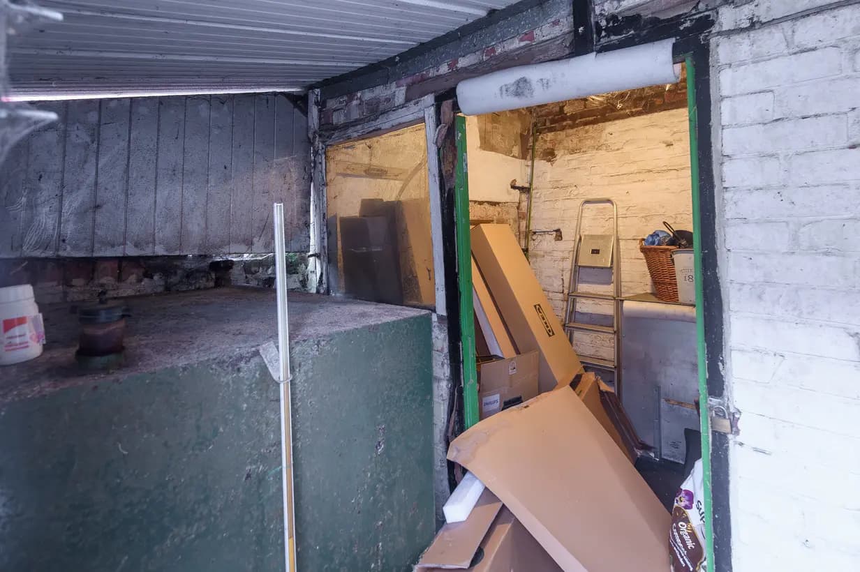 property photo 17 of 24