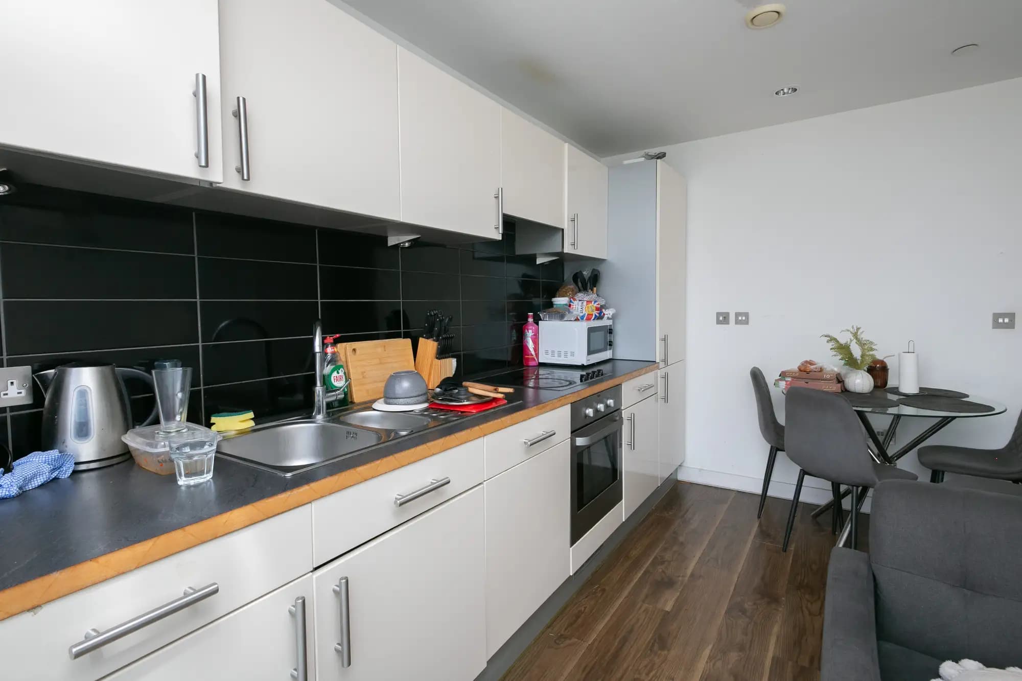 property photo 6 of 19