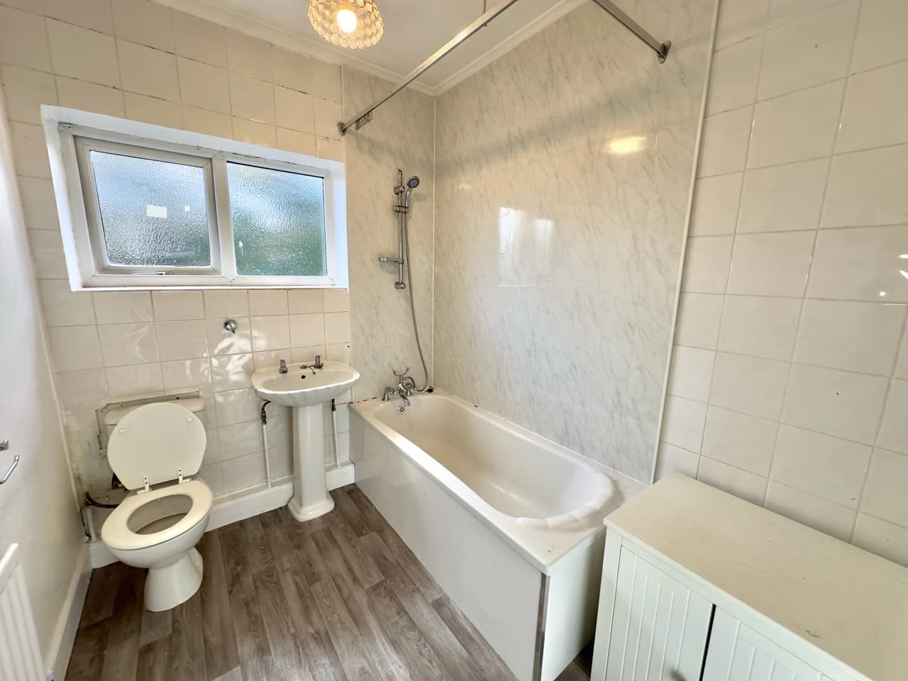 property photo 8 of 20