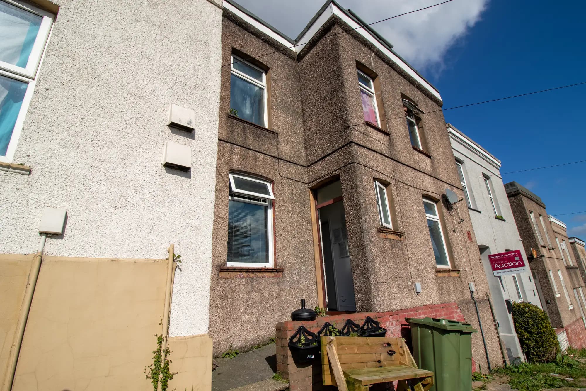 property photo 13 of 14
