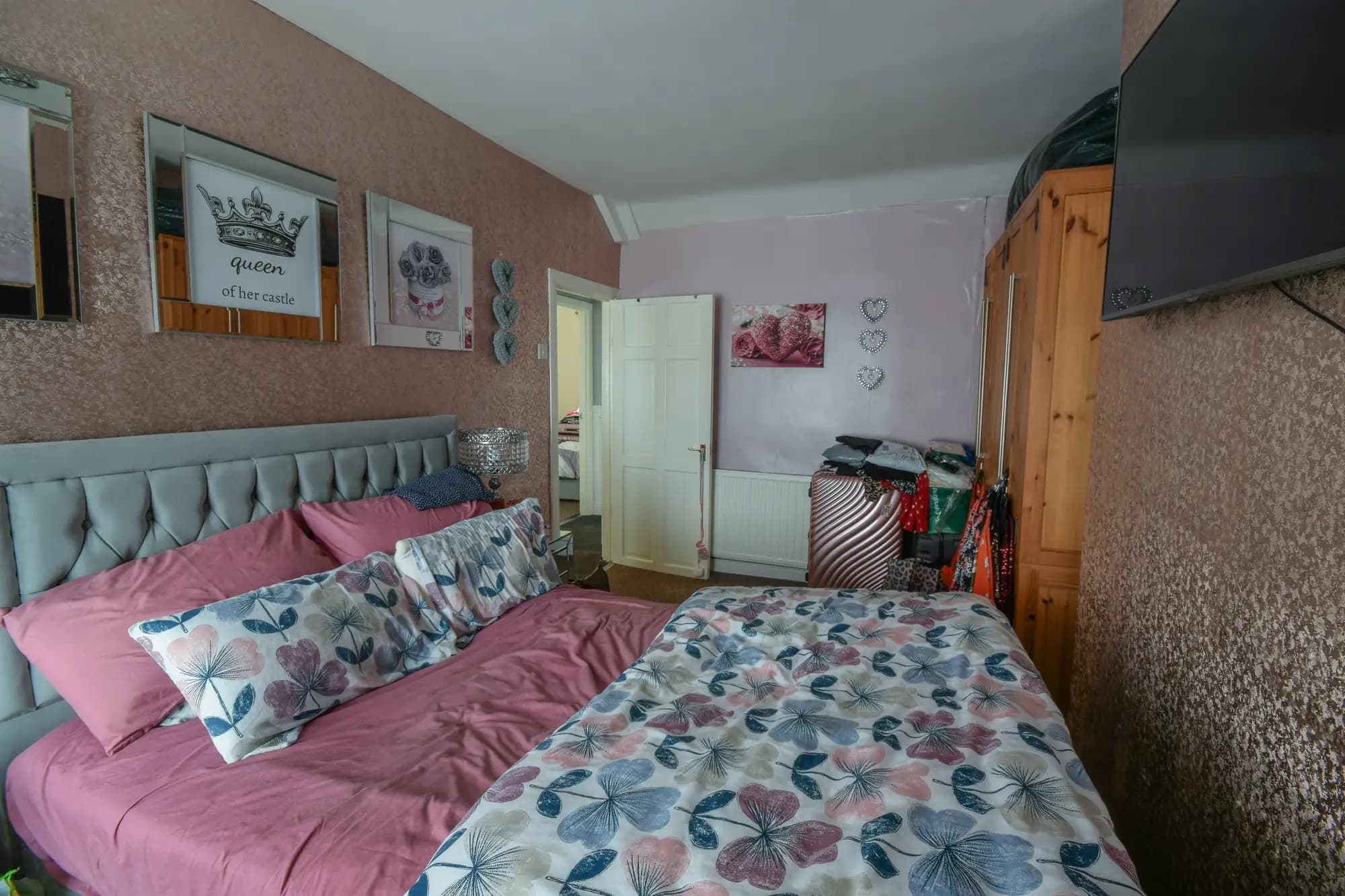 property photo 9 of 23