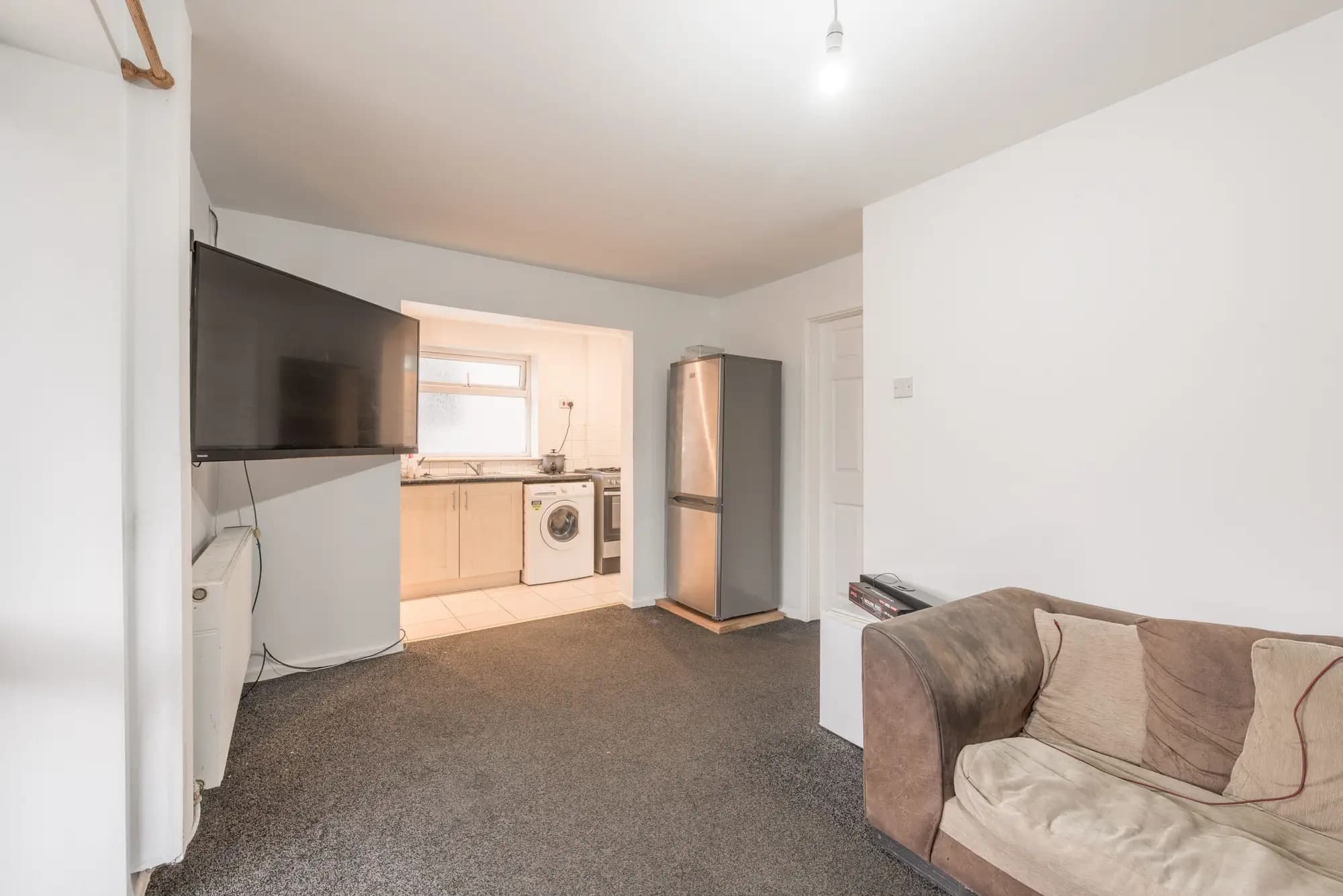 property photo 6 of 37