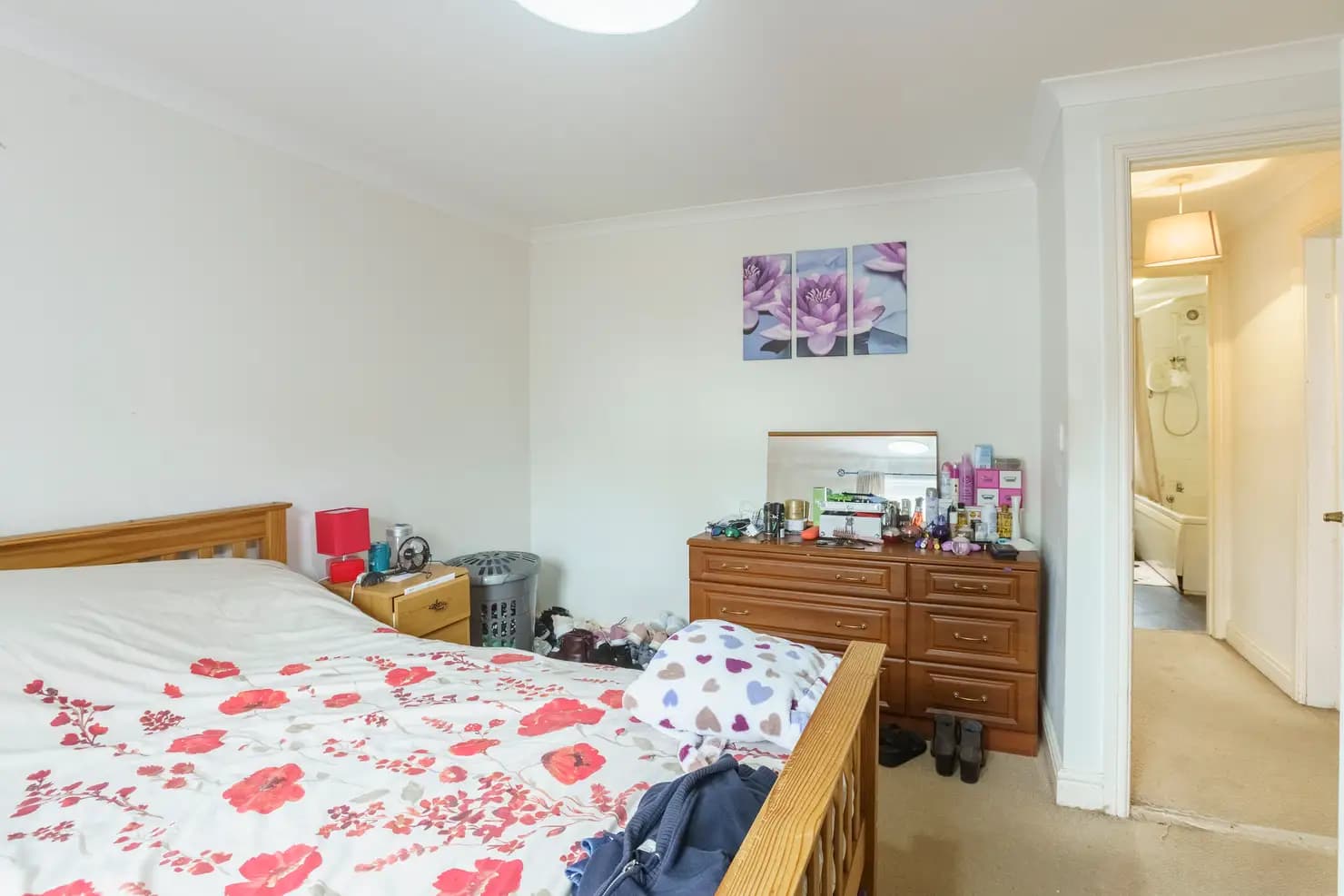 property photo 9 of 16