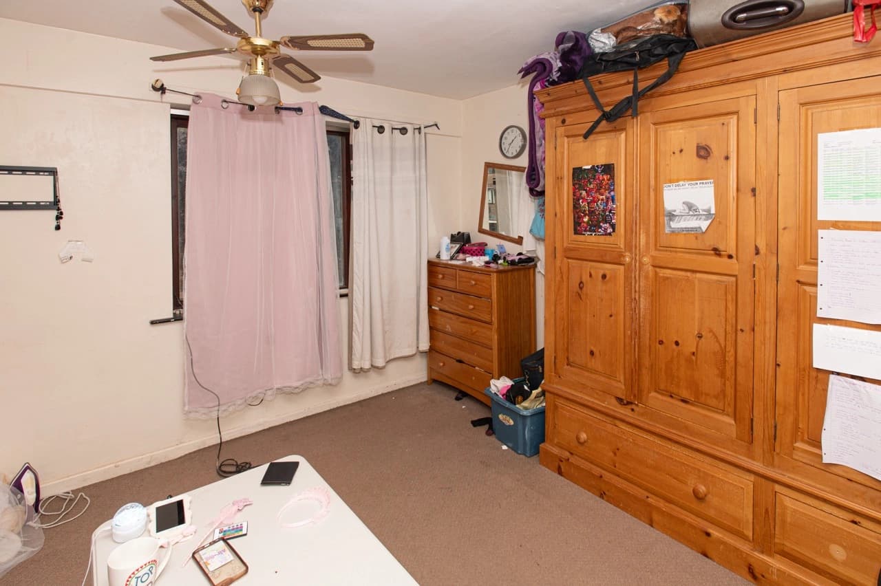 property photo 14 of 20