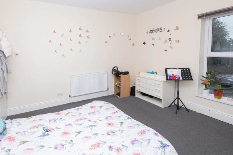 property photo 14 of 27