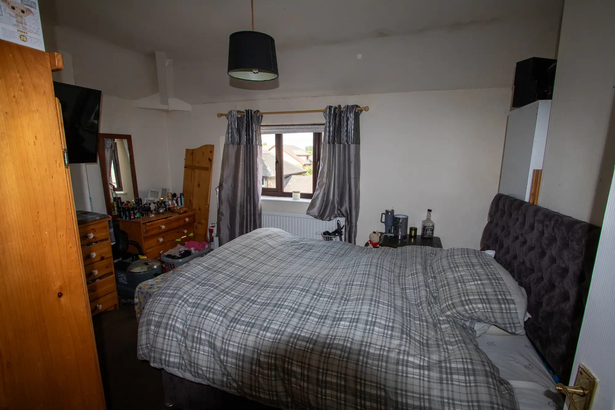 property photo 11 of 16