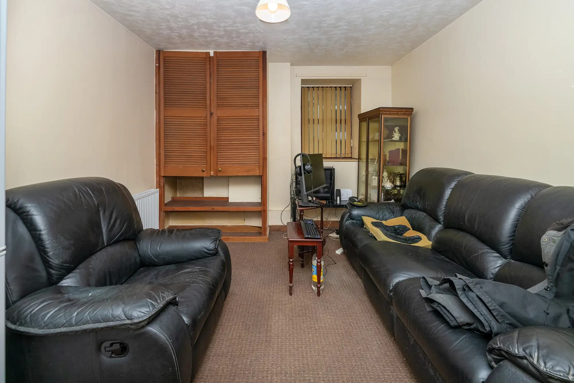 property photo 3 of 29