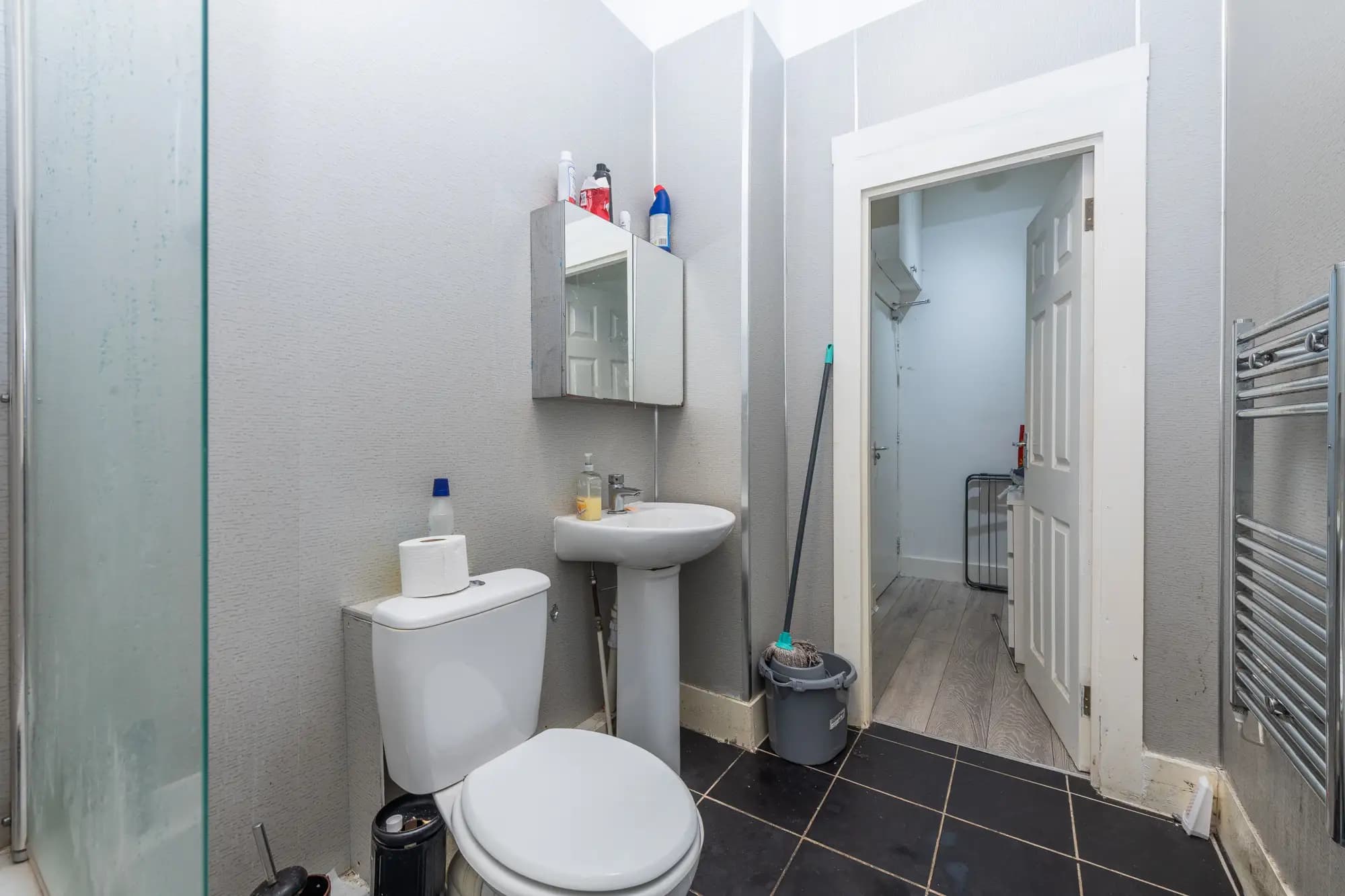 property photo 21 of 42