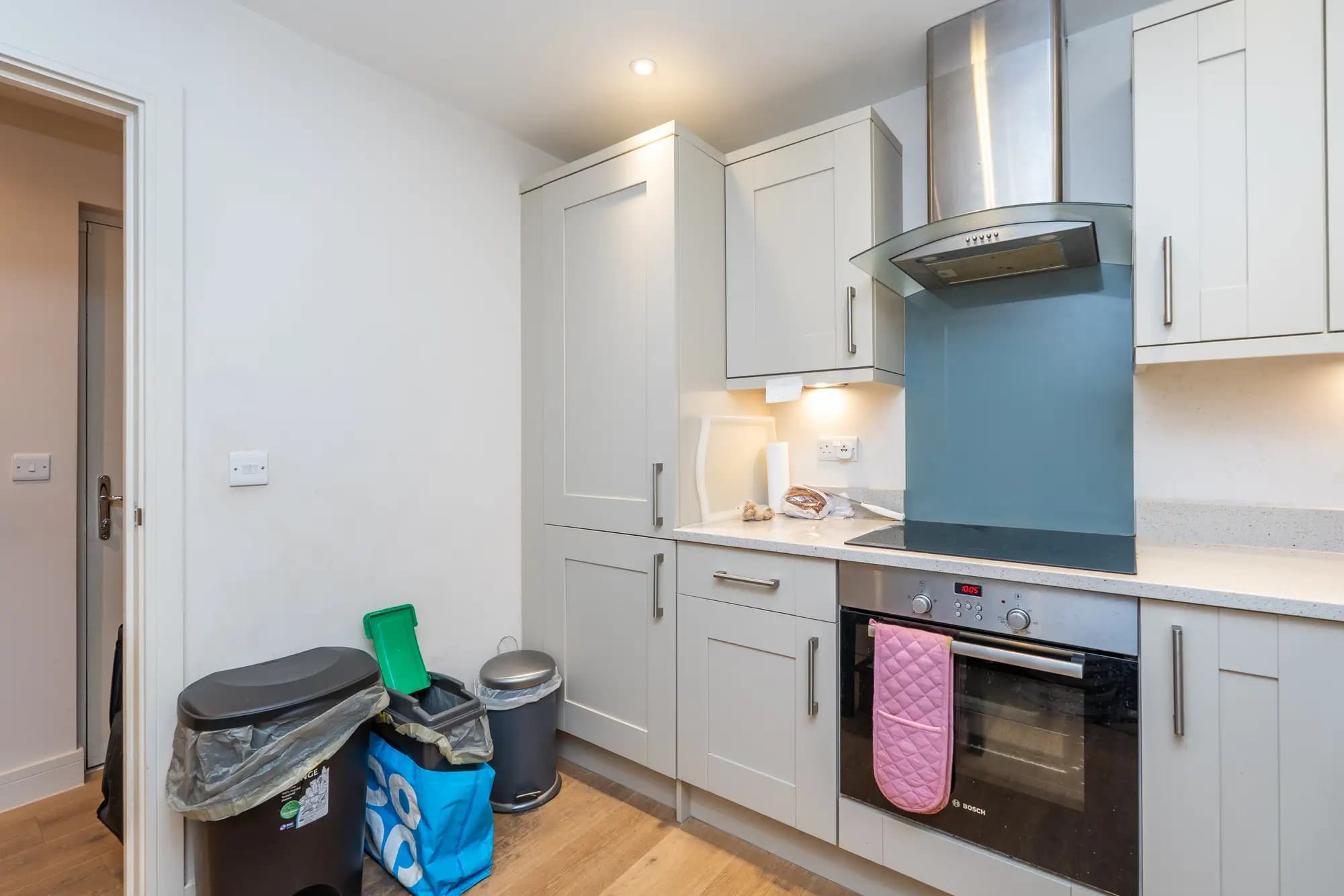property photo 4 of 16