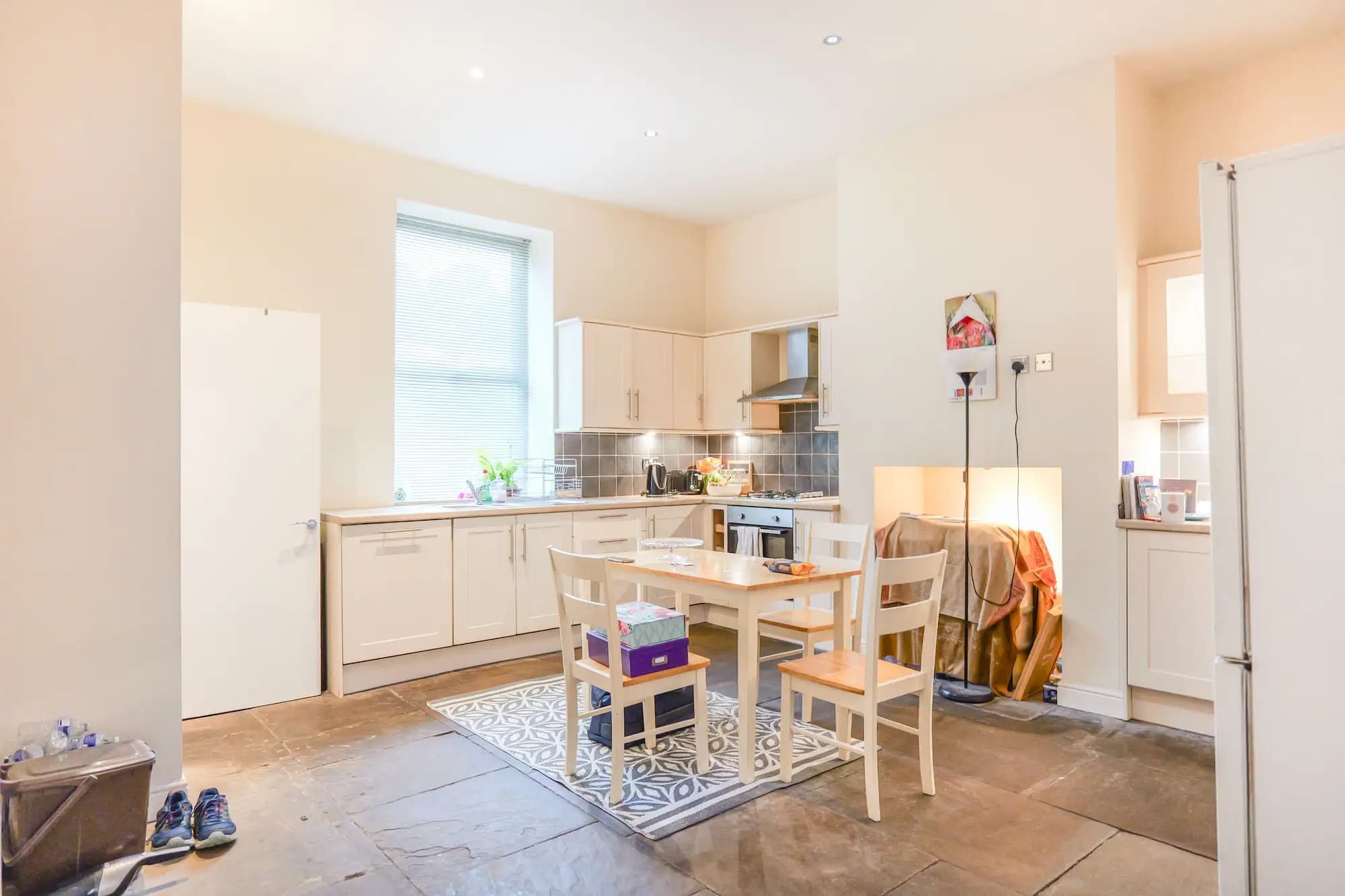 property photo 5 of 37