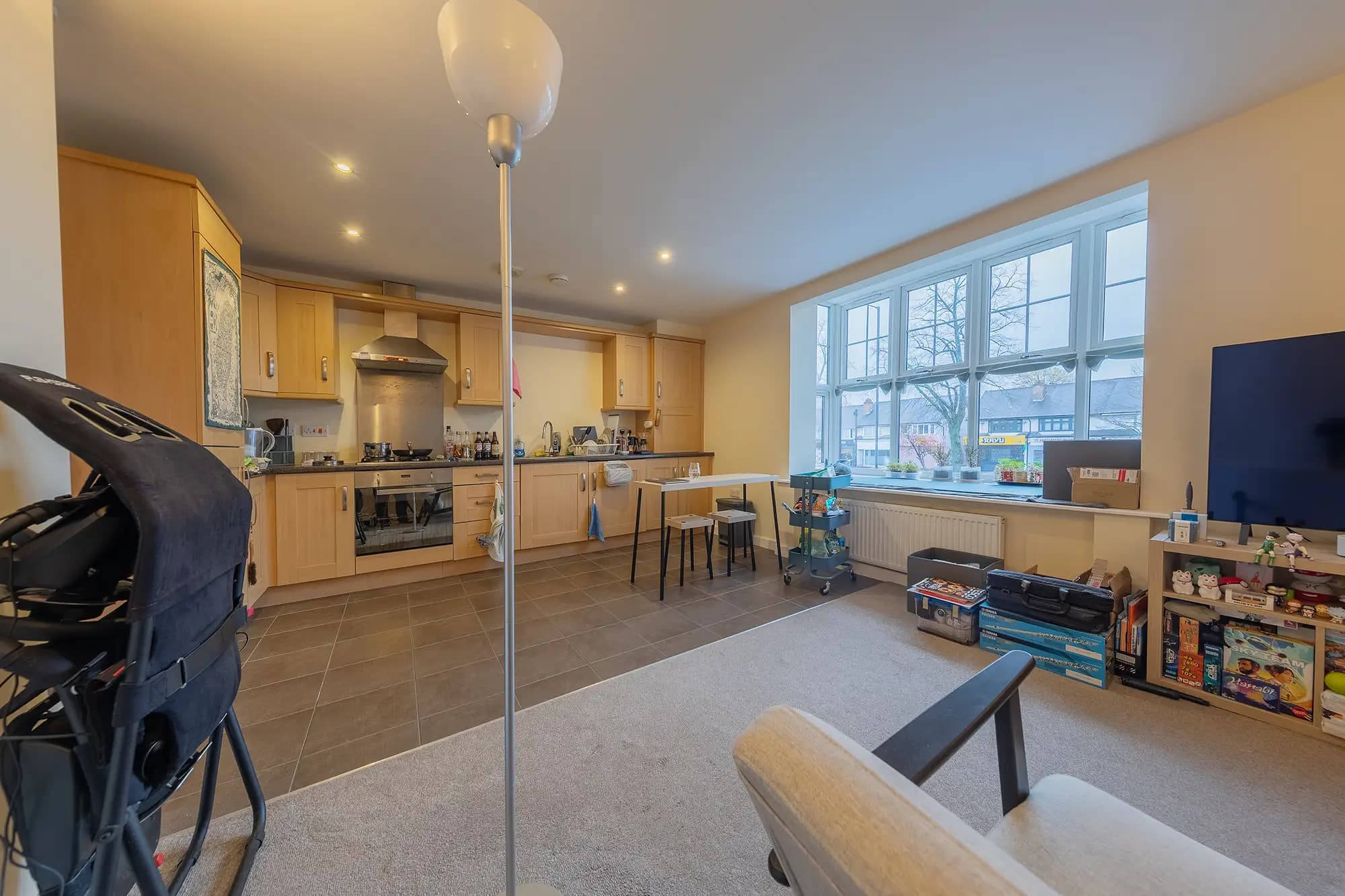 property photo 6 of 17