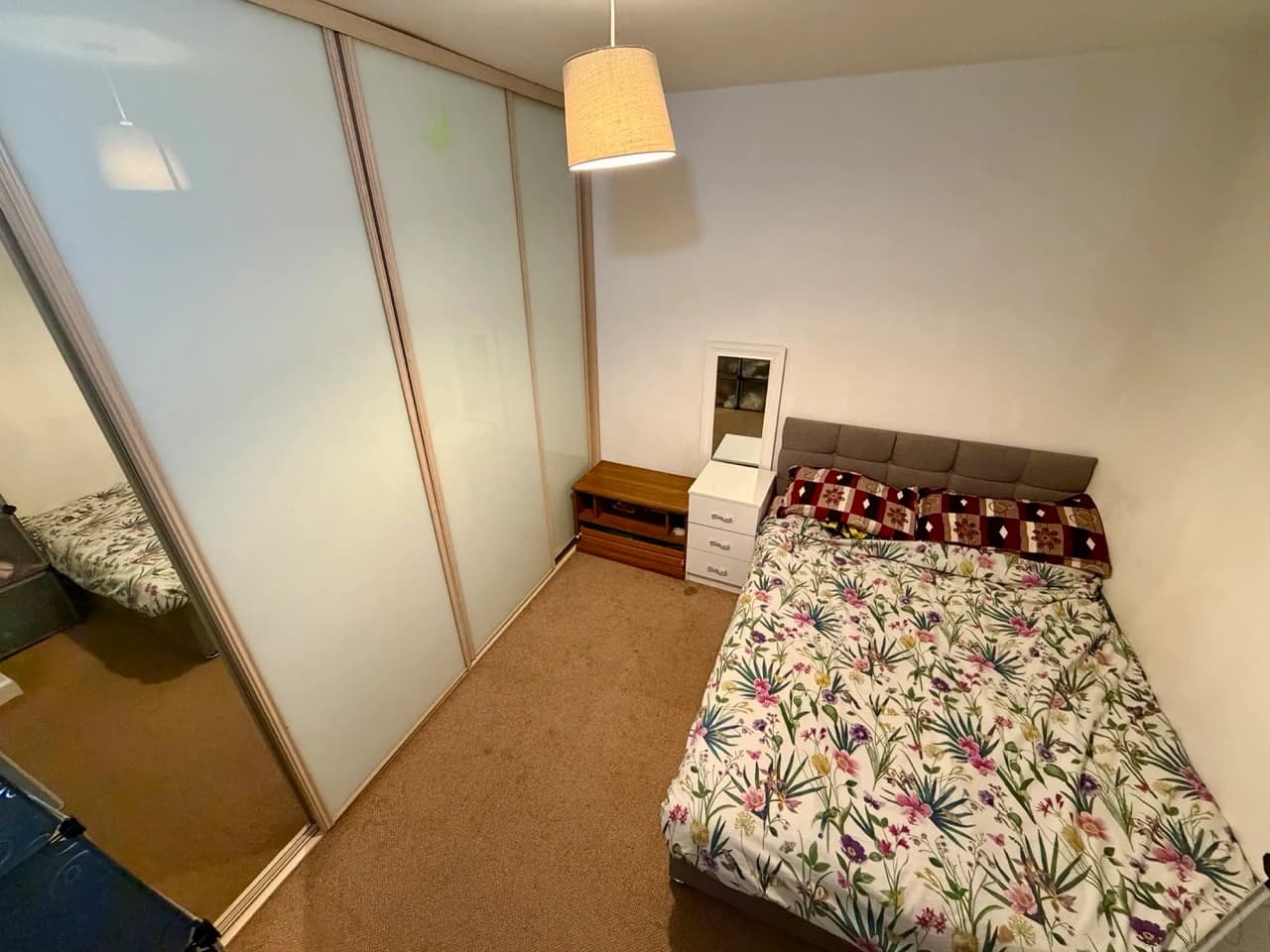 property photo 13 of 18