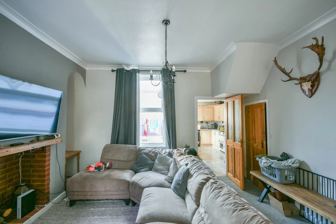 property photo 3 of 22