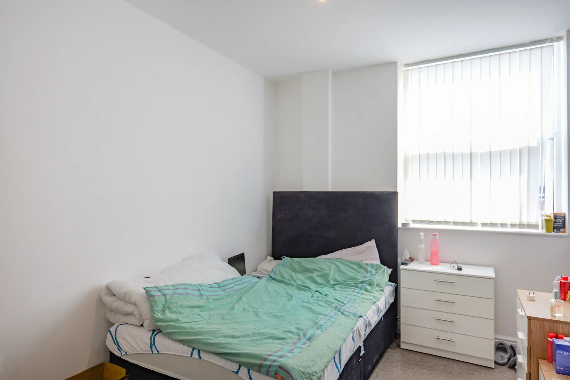 property photo 8 of 16