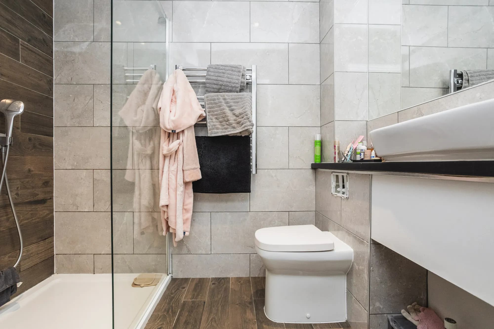 property photo 11 of 19