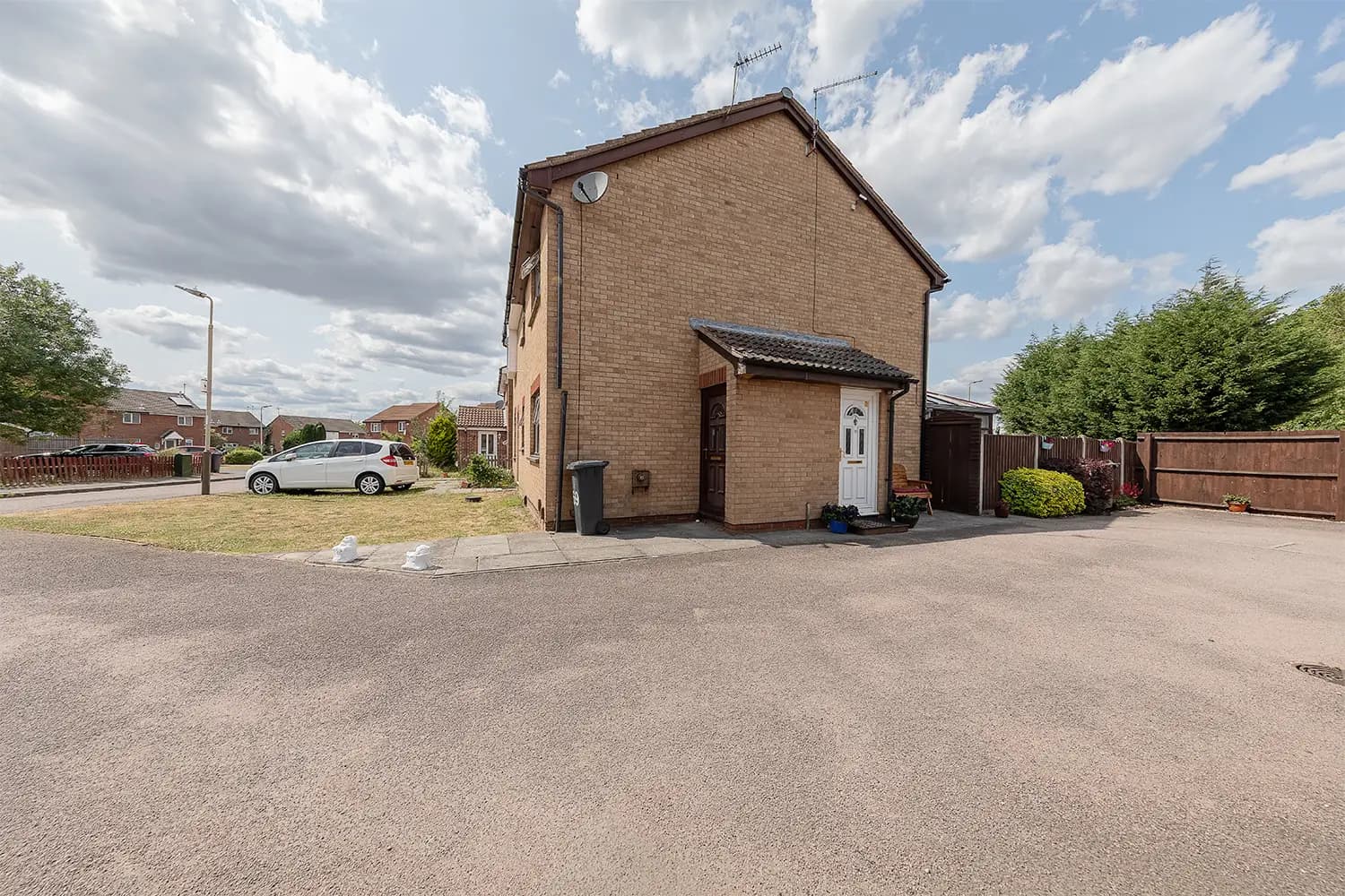 property photo 18 of 20