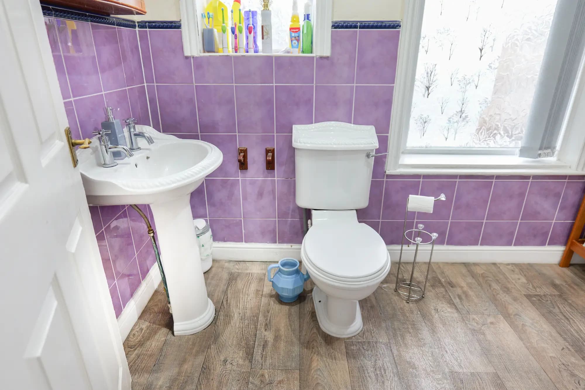 property photo 6 of 19