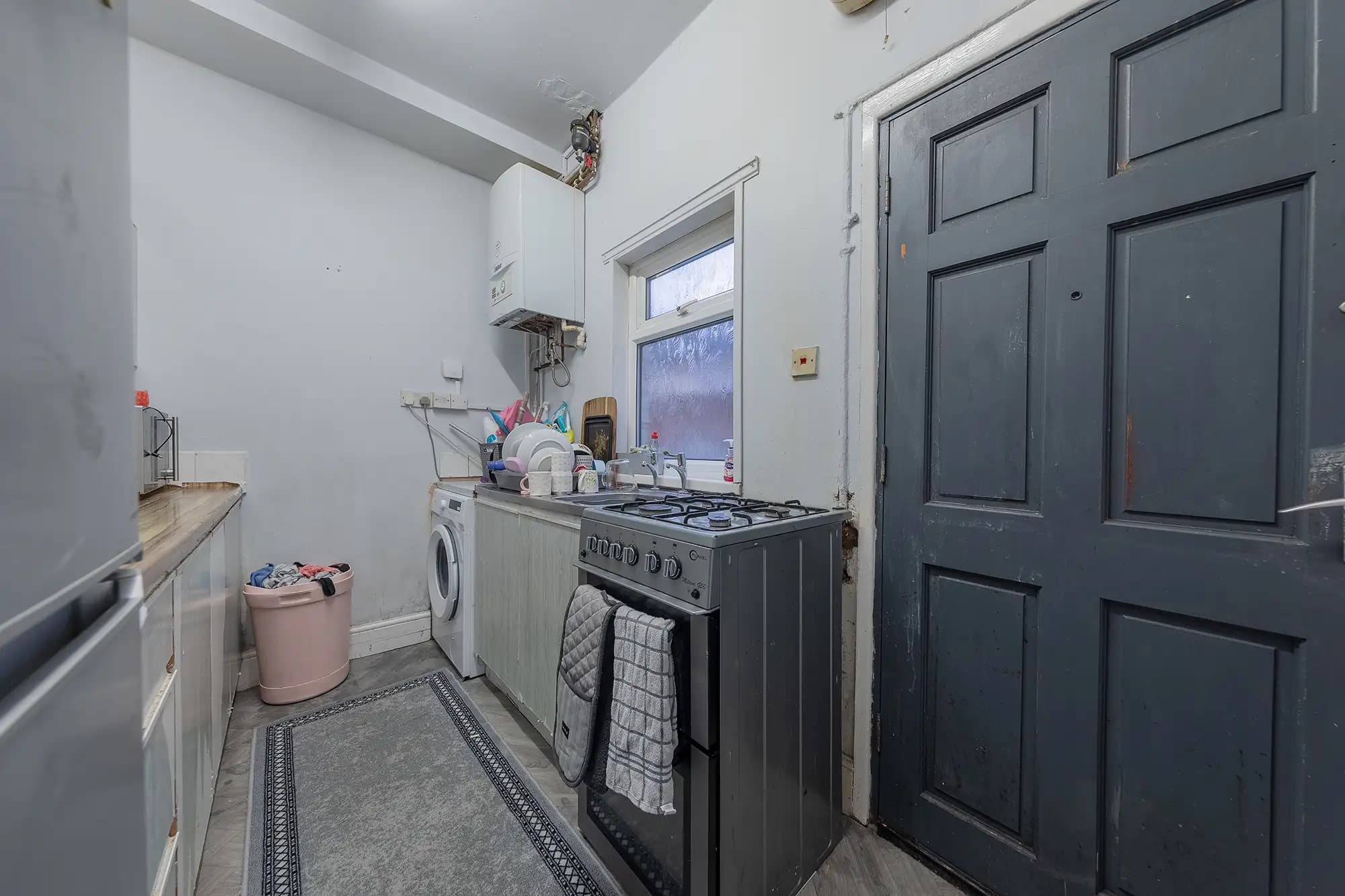 property photo 21 of 27