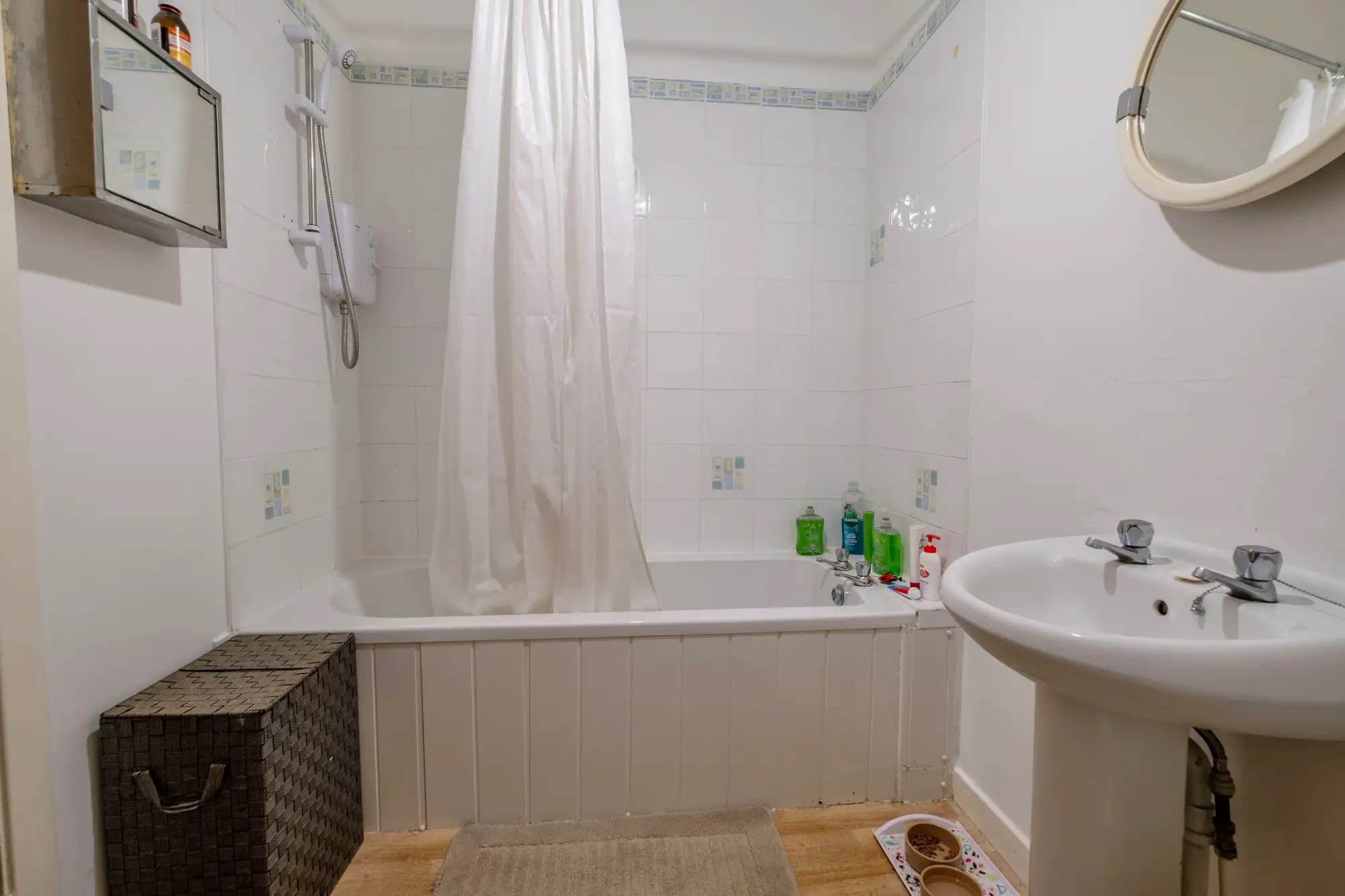 property photo 14 of 33