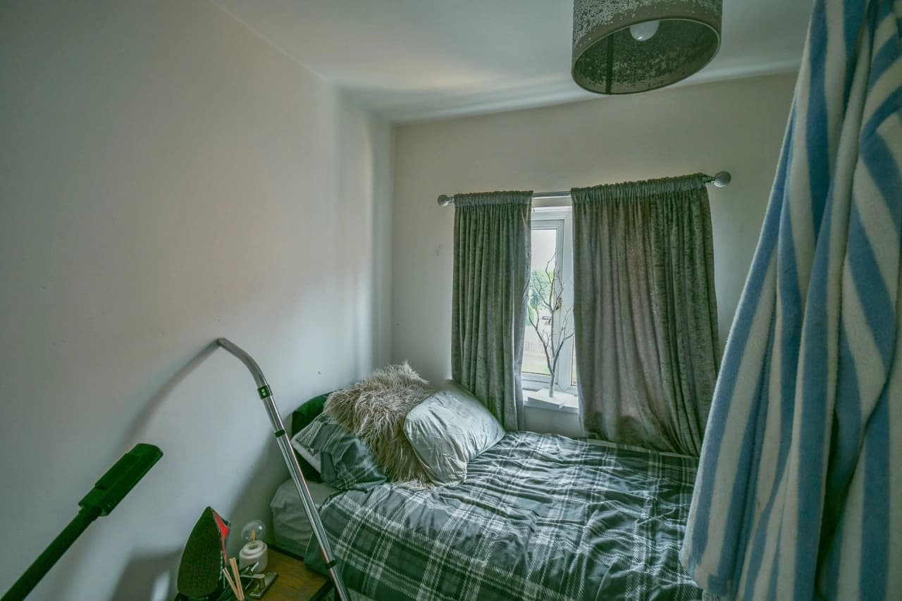 property photo 13 of 22
