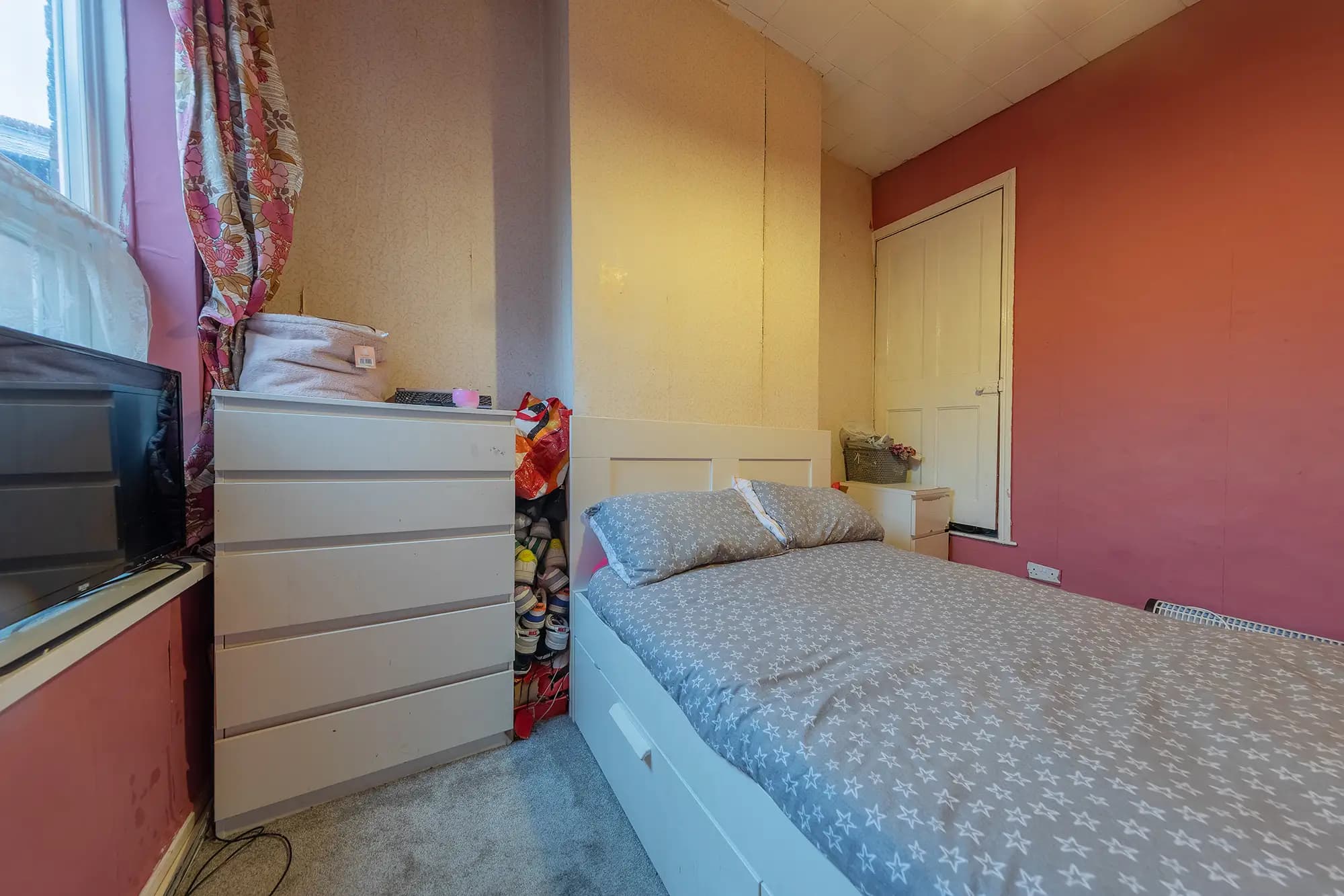 property photo 14 of 27