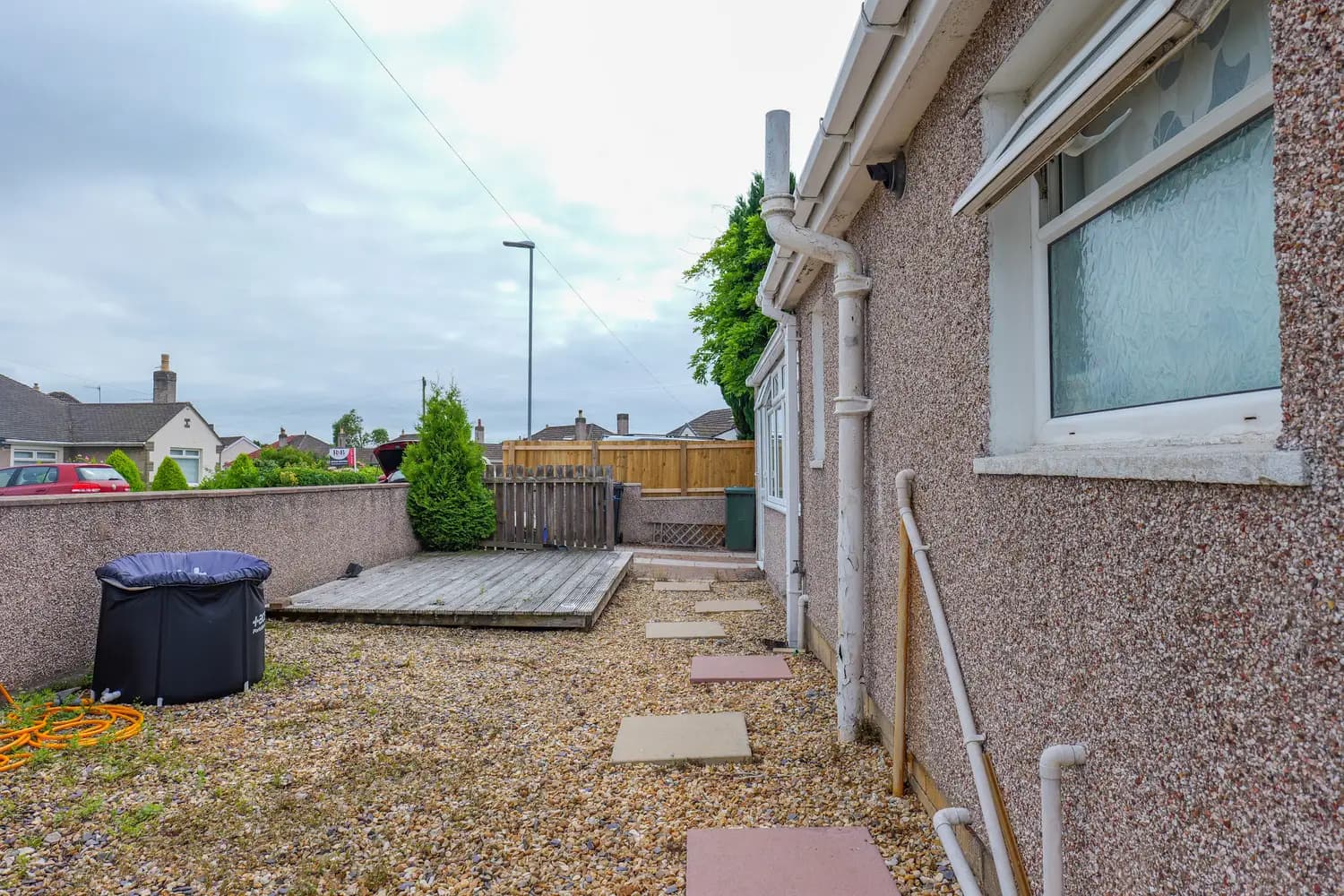 property photo 21 of 25