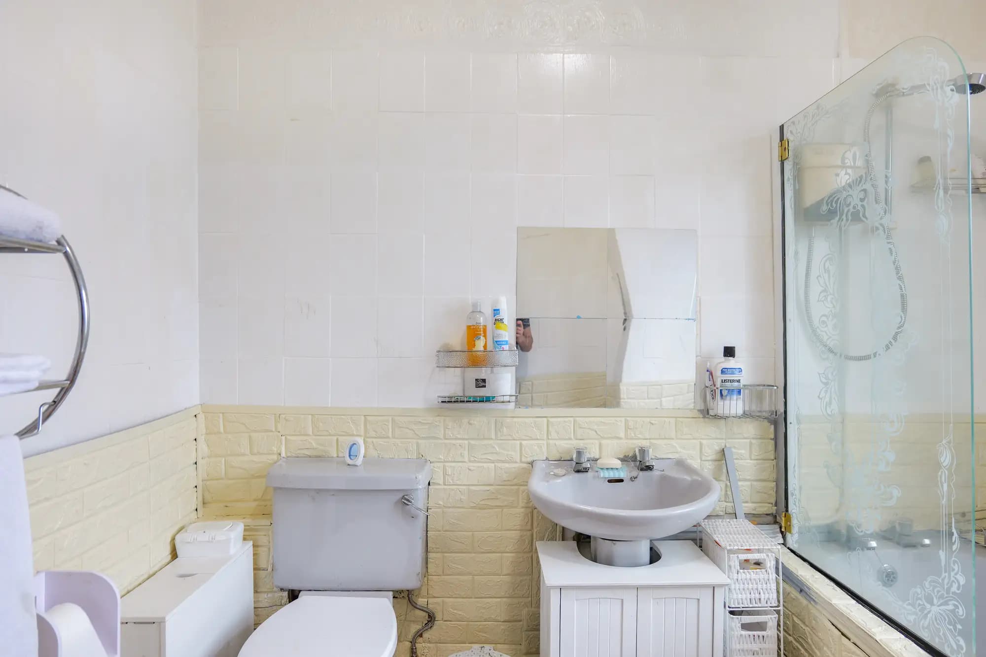 property photo 8 of 20