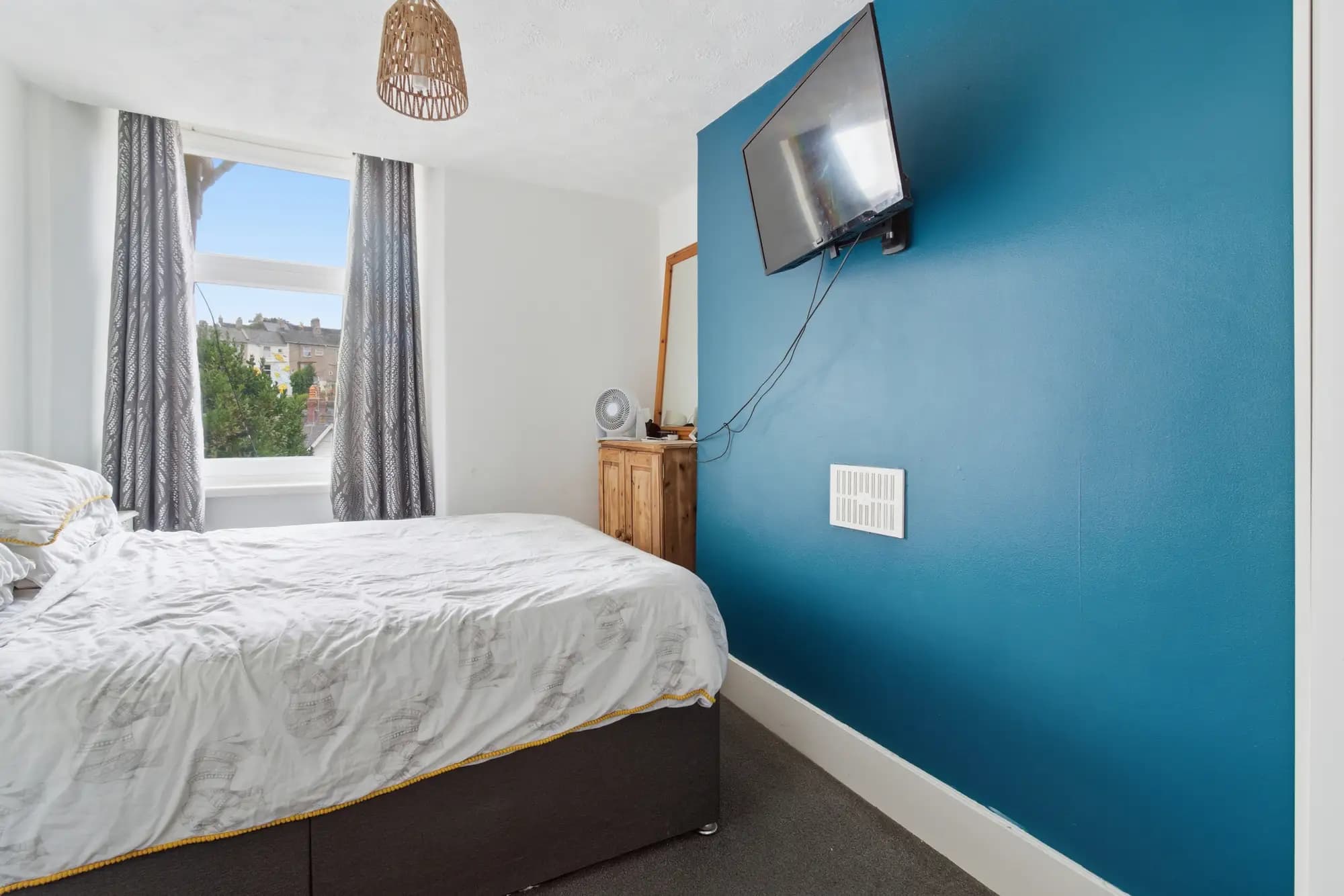 property photo 12 of 24