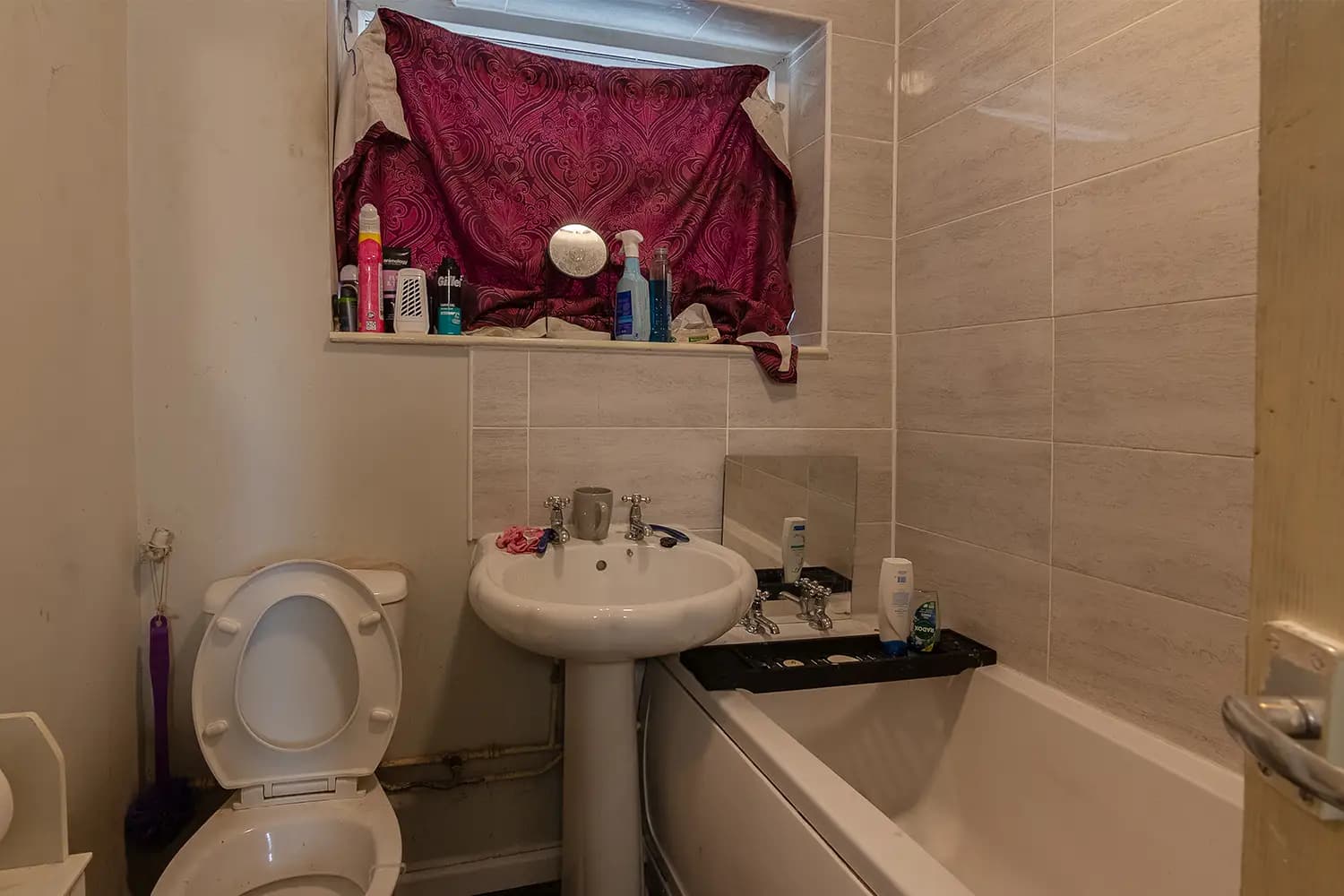 property photo 8 of 14