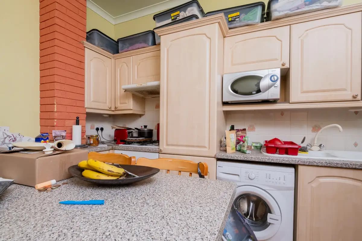 property photo 6 of 15