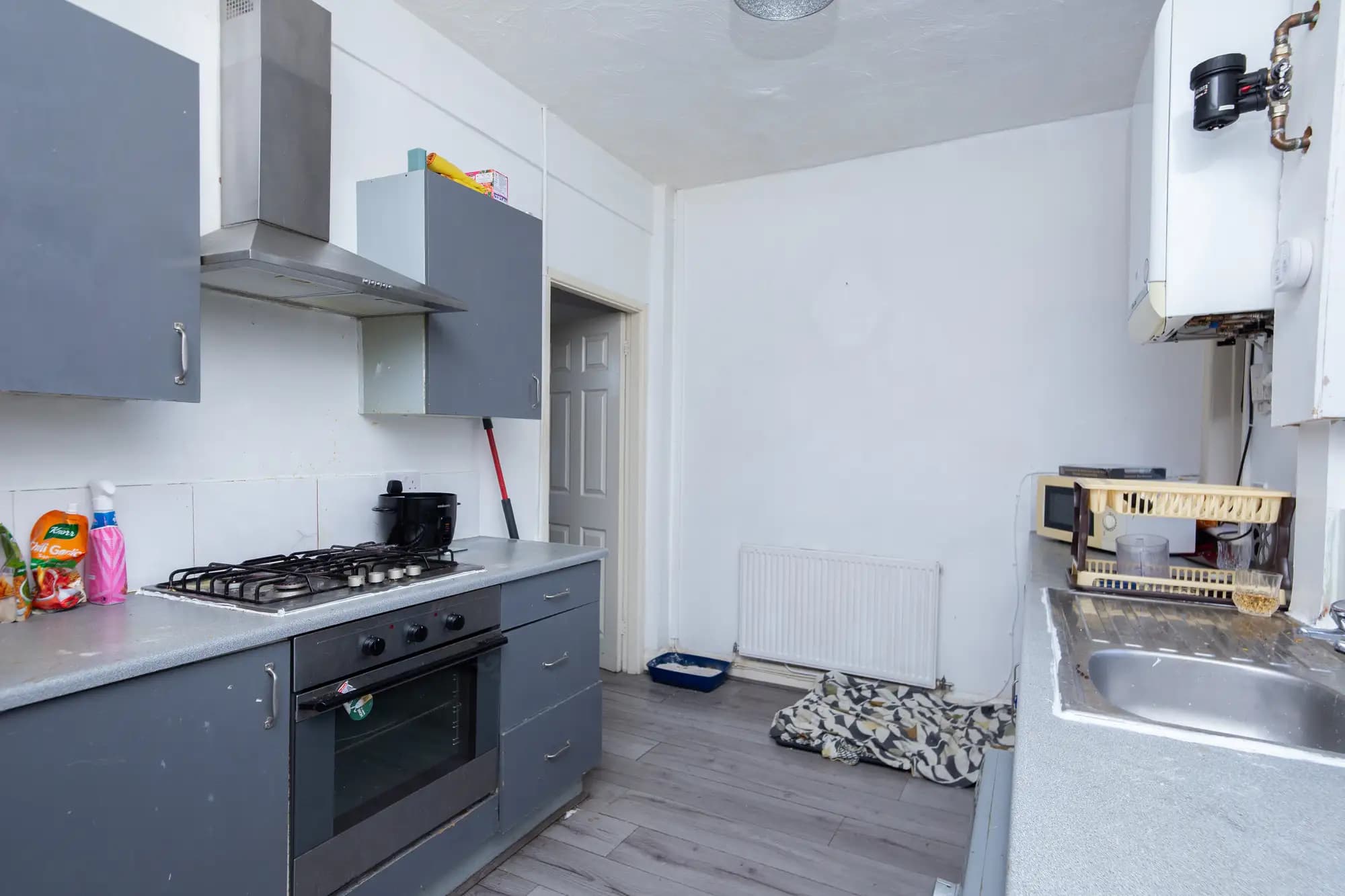 property photo 7 of 16