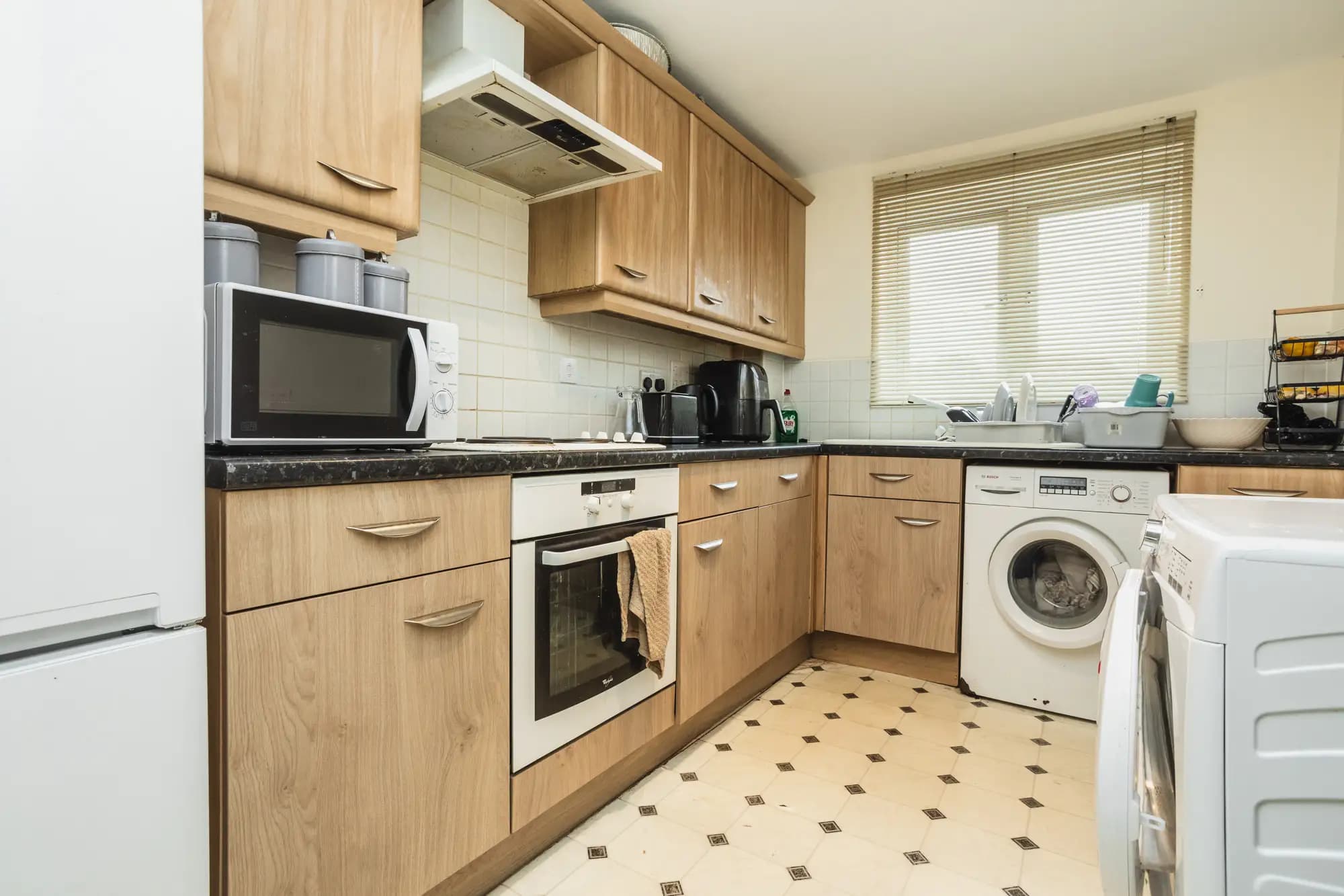 property photo 5 of 19