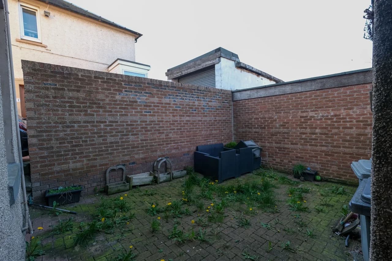 property photo 17 of 17