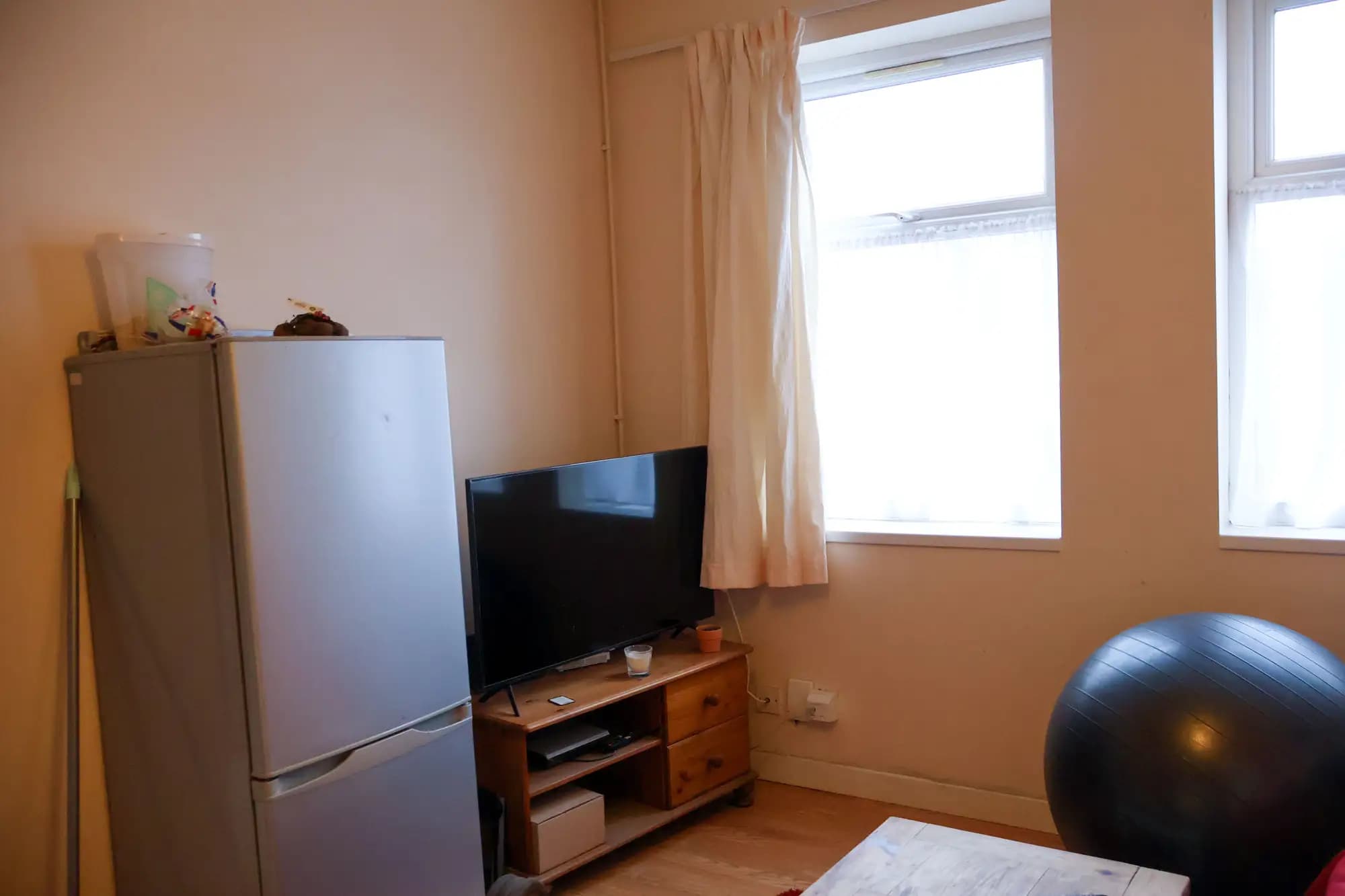 property photo 10 of 18