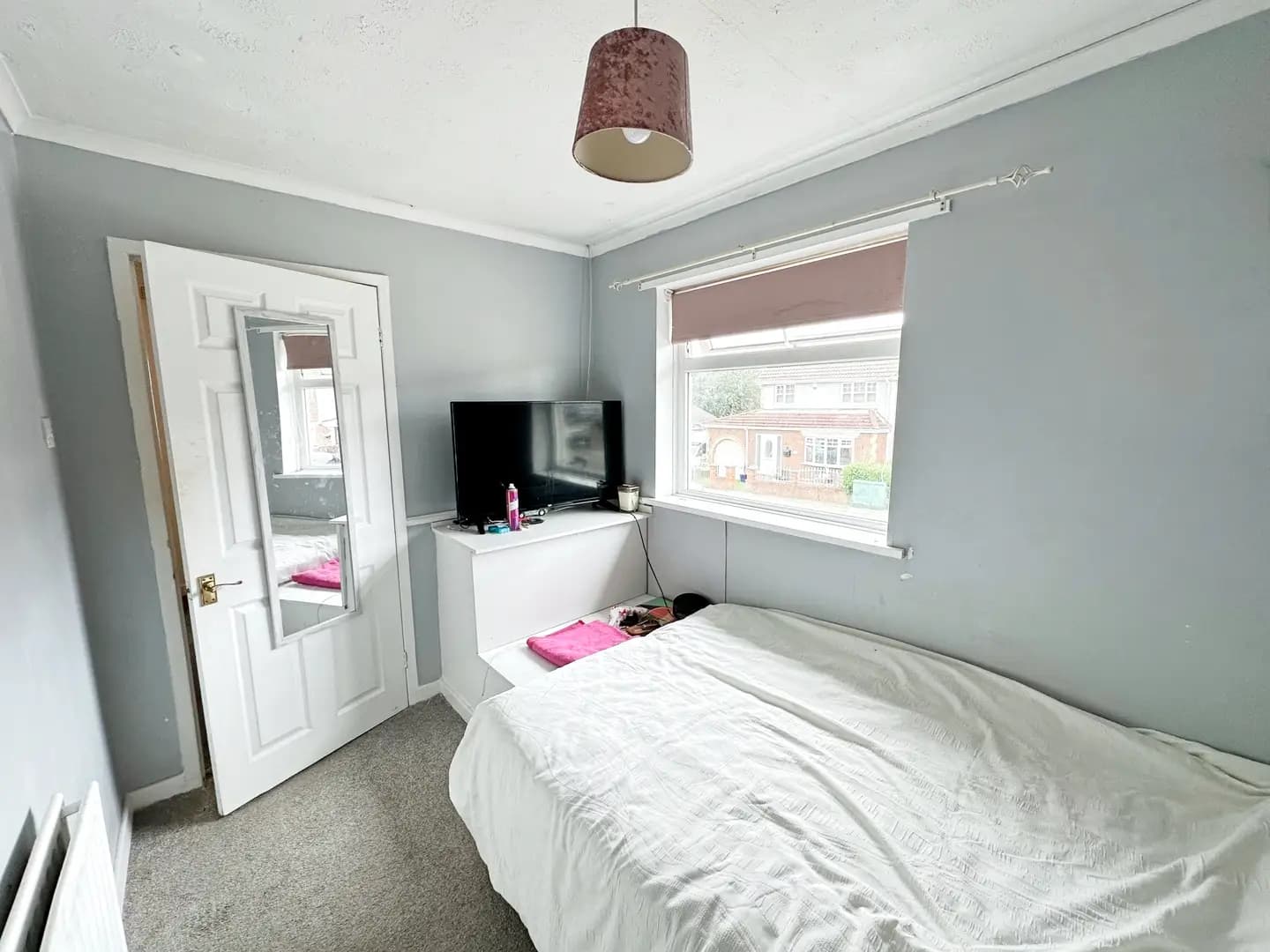 property photo 13 of 32