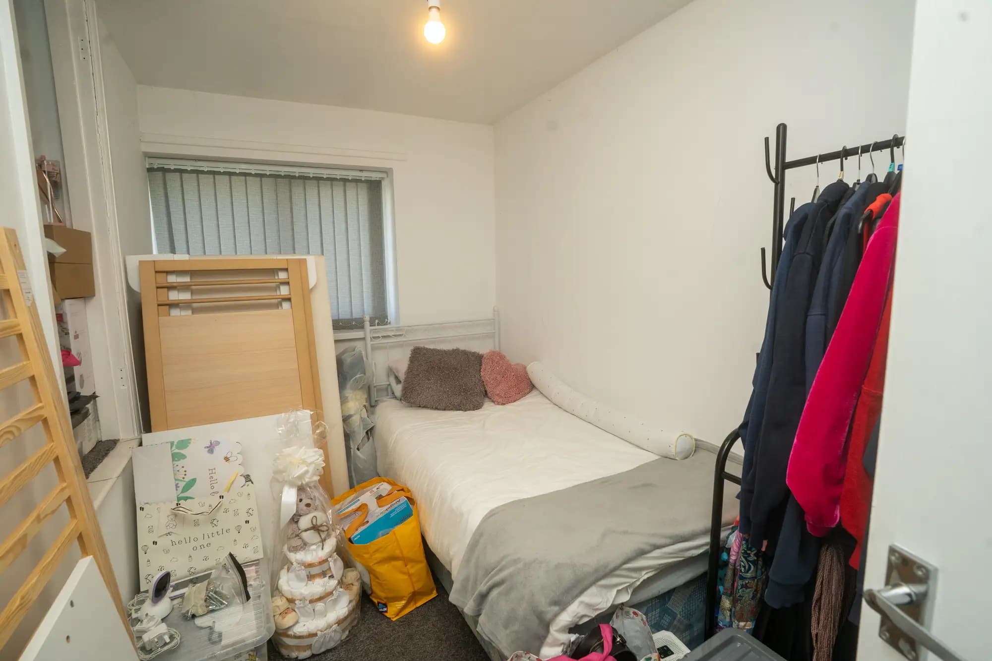 property photo 12 of 17