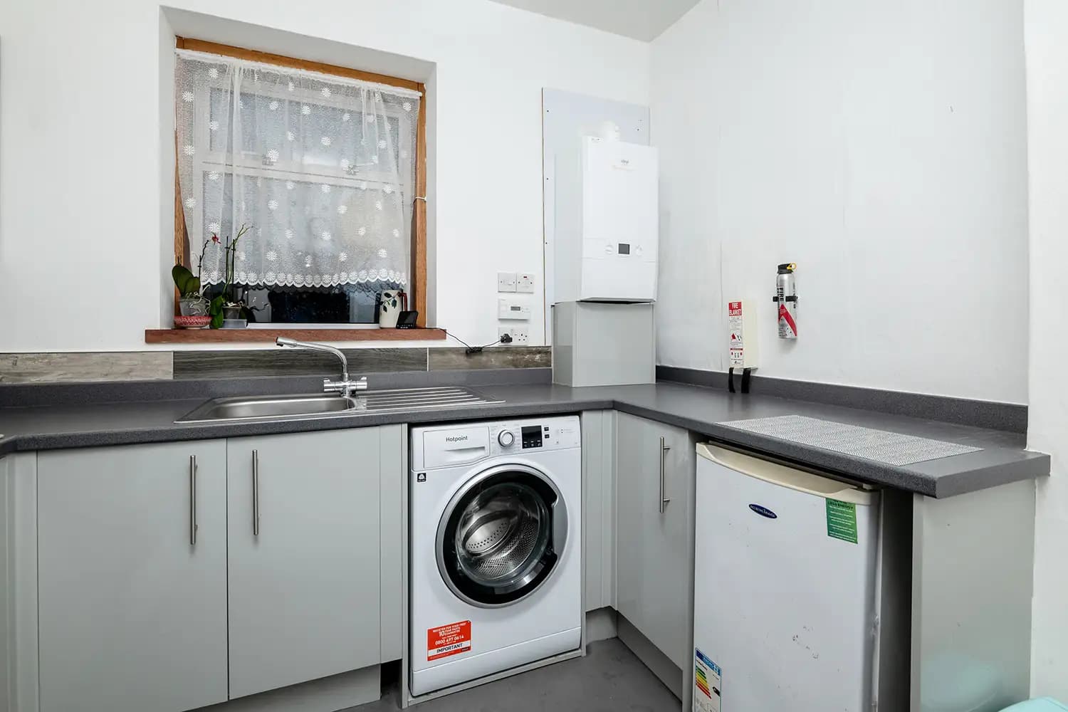 property photo 5 of 19