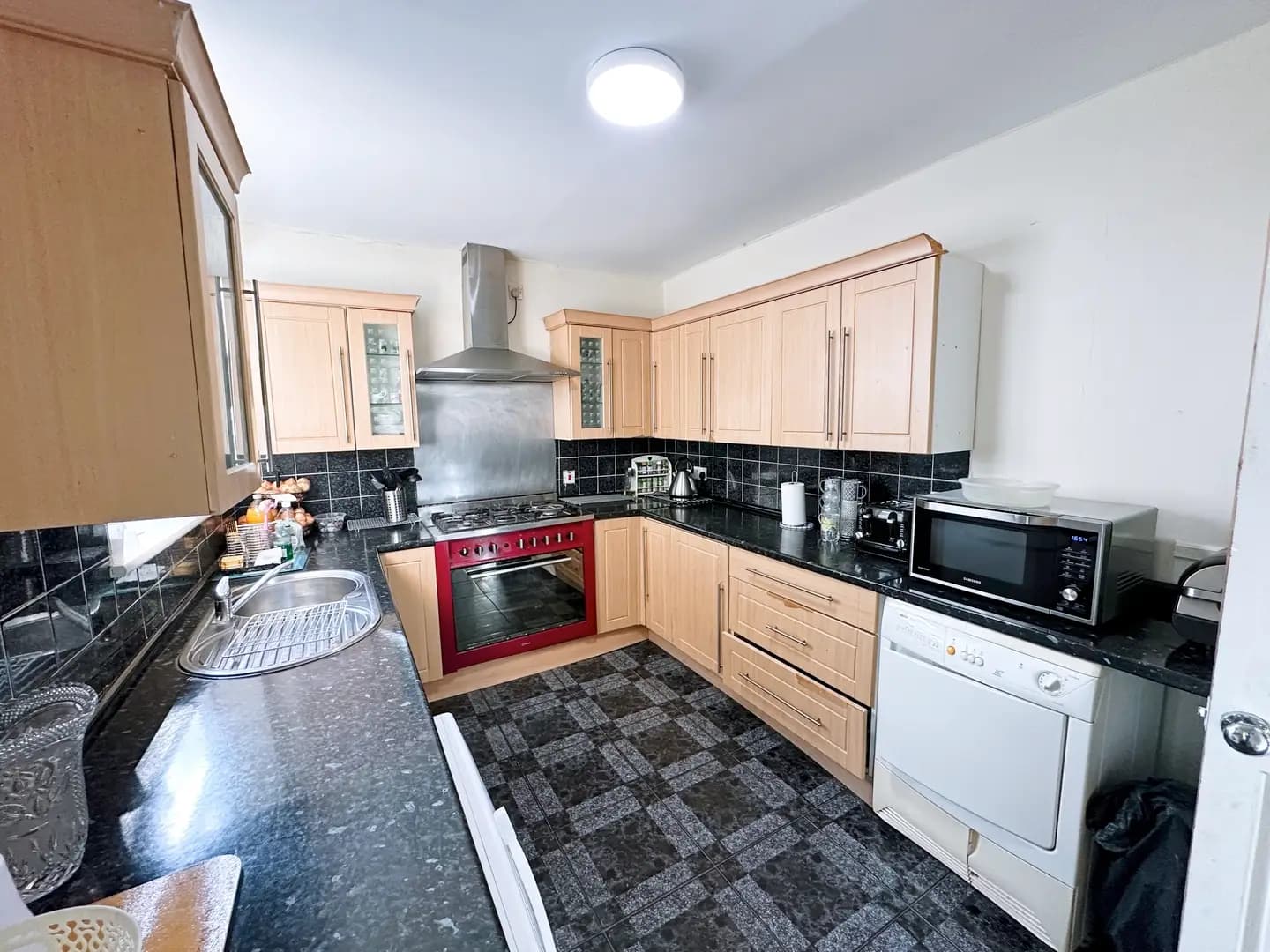 property photo 7 of 30