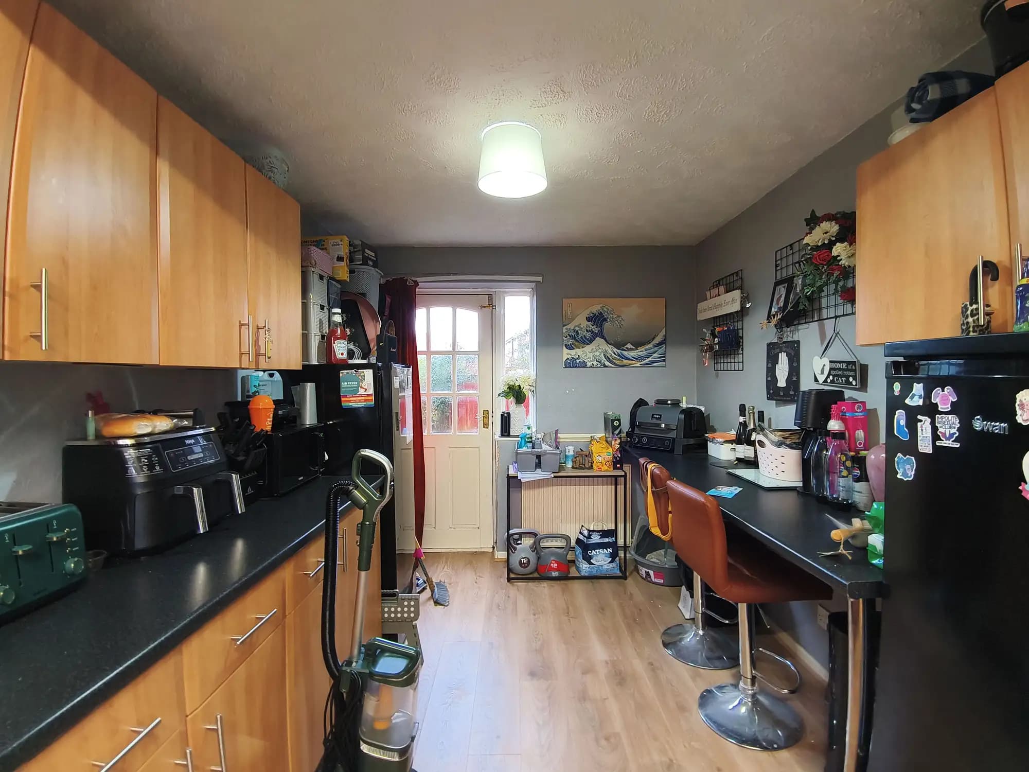 property photo 5 of 20