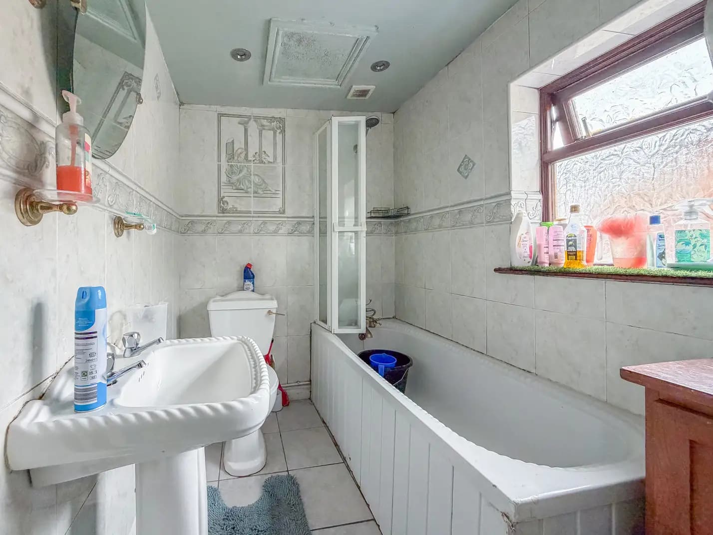 property photo 10 of 16