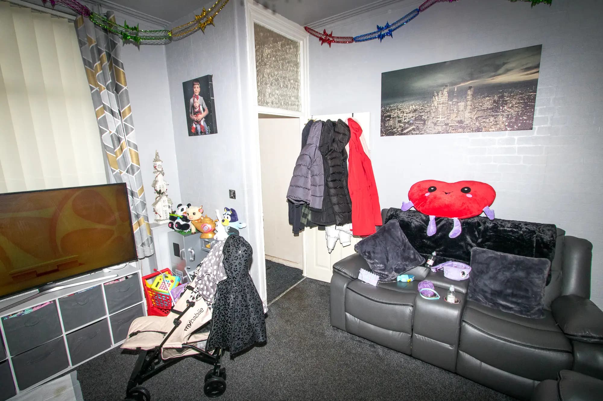 property photo 4 of 14