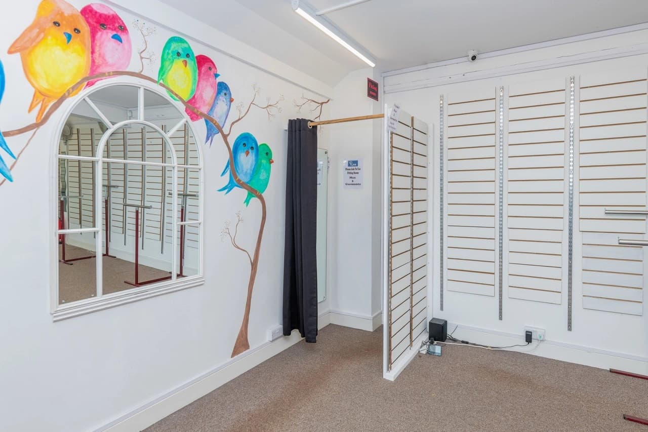 property photo 4 of 17