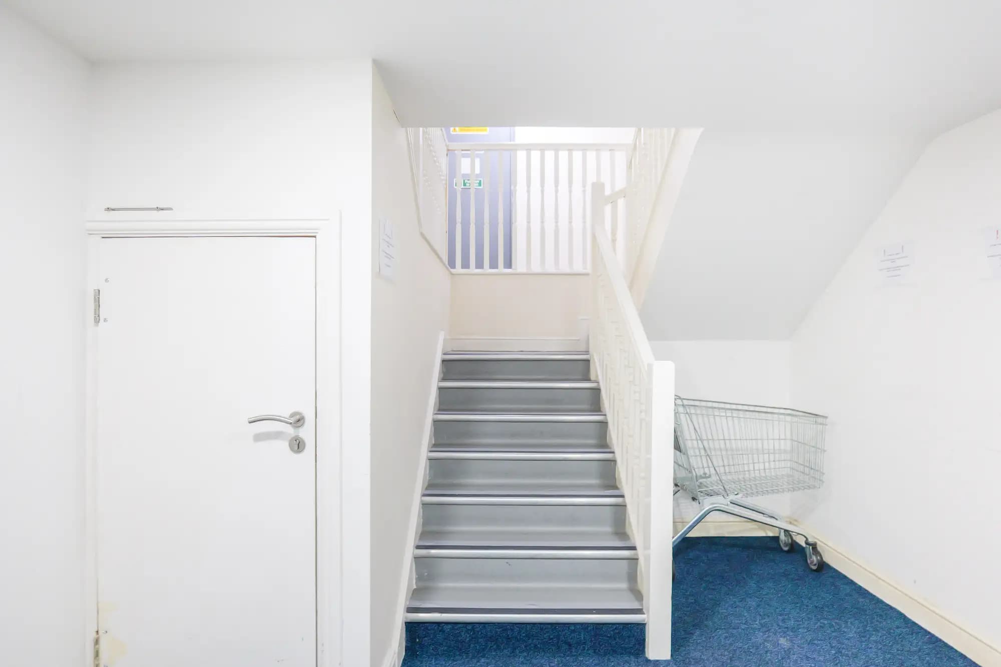 property photo 8 of 13