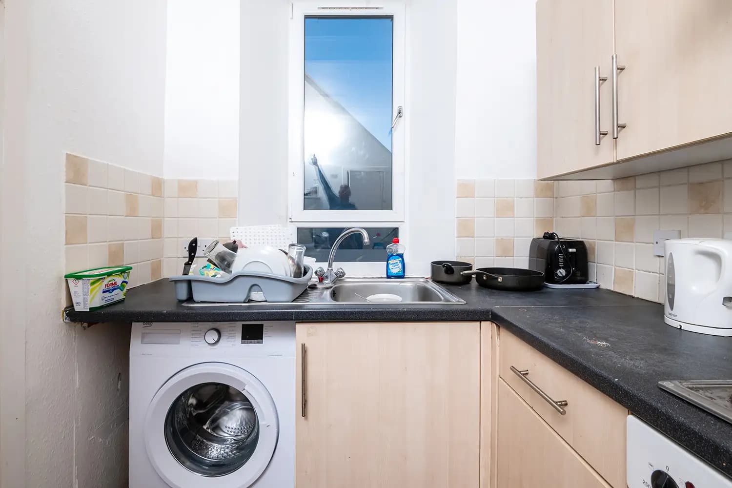 property photo 6 of 31