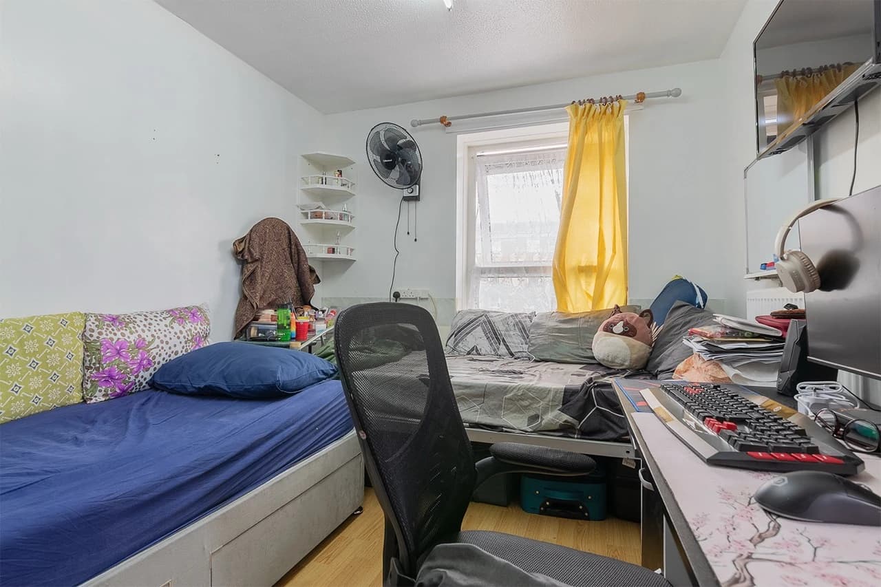 property photo 12 of 20