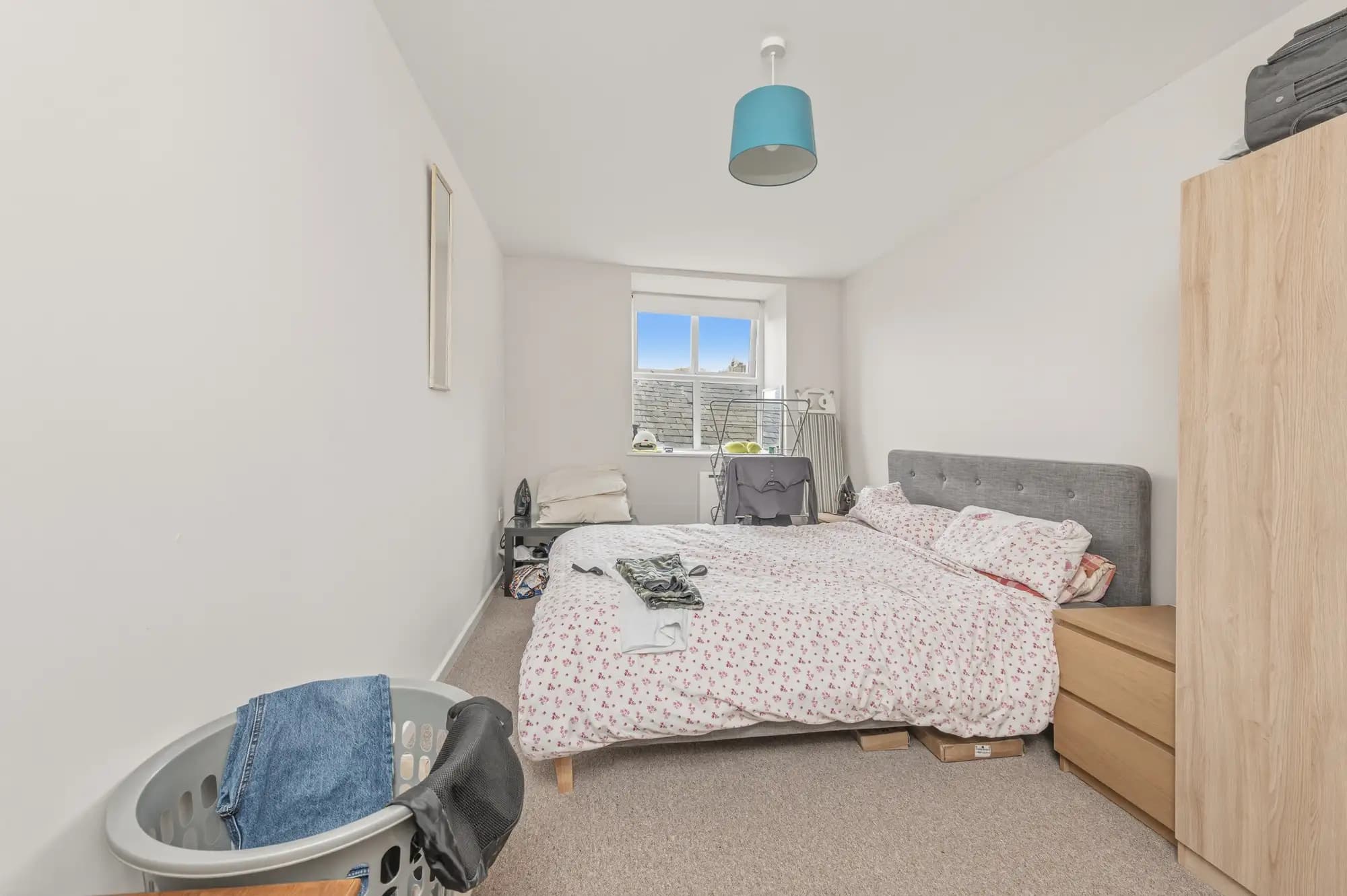 property photo 7 of 10