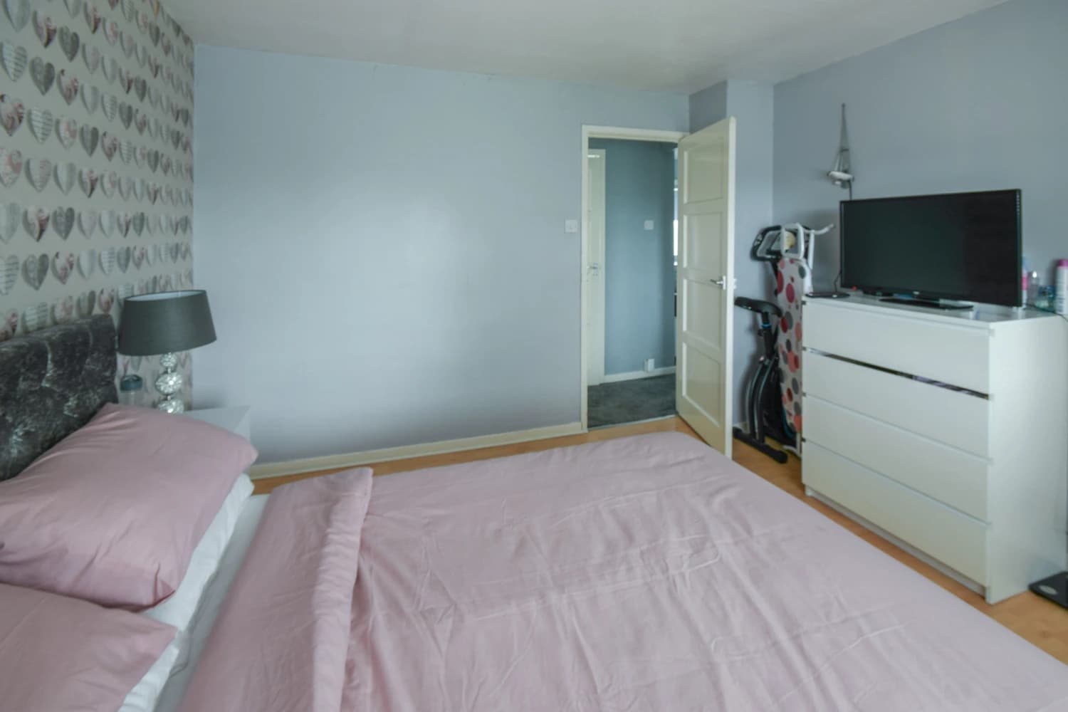 property photo 11 of 21