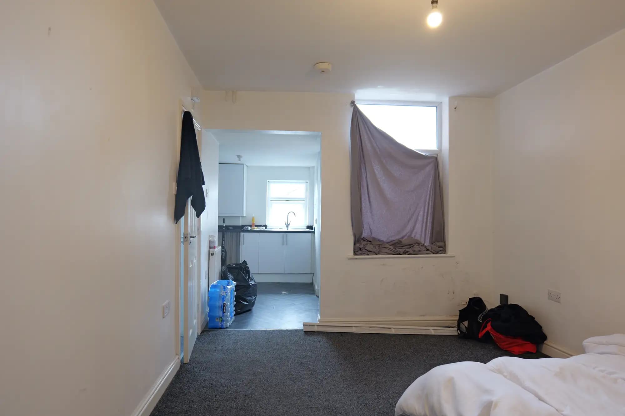 property photo 13 of 17